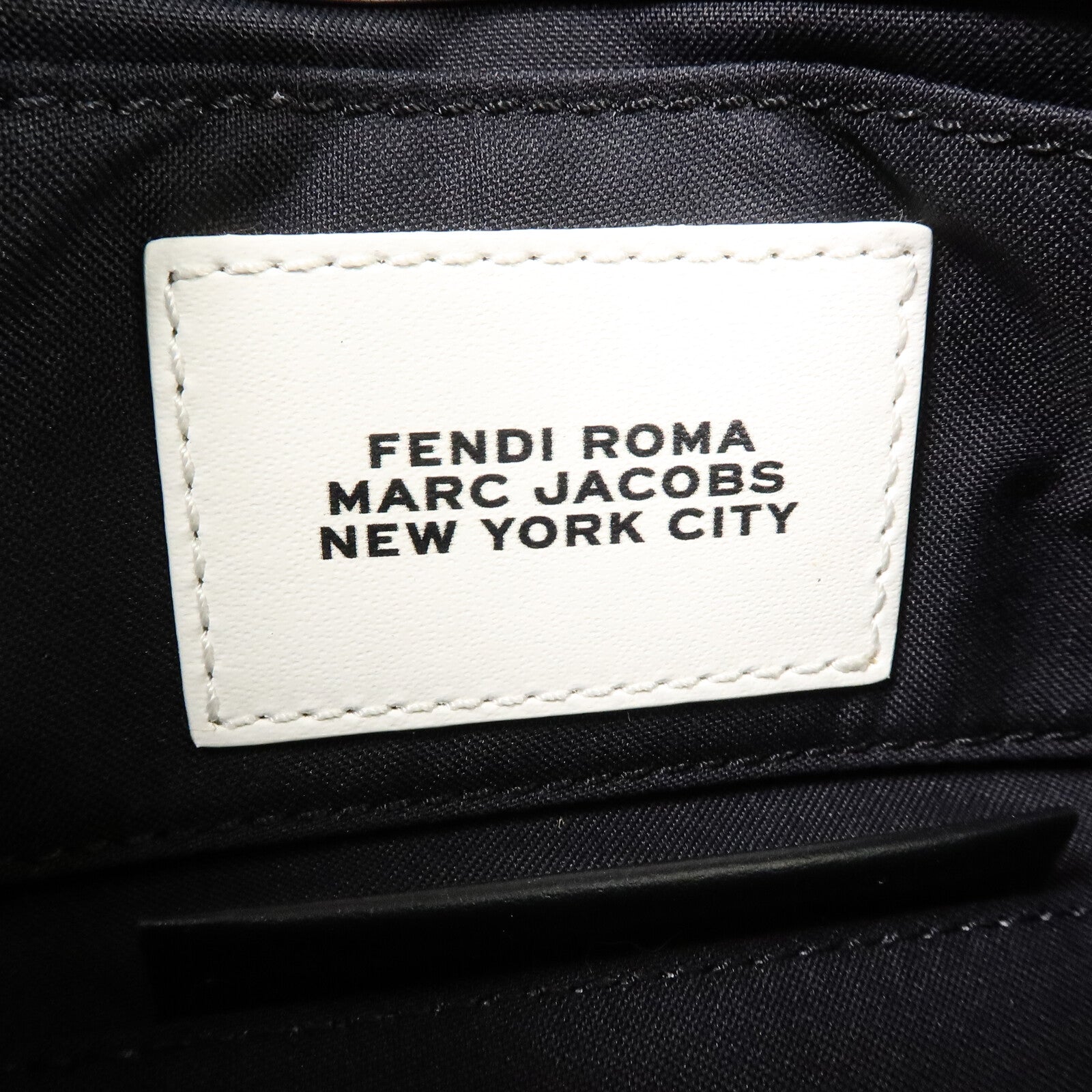 FENDI 牛皮皮革Fendi x Marc Jacobs Mini Baguette Bag手挽肩背兩用袋
