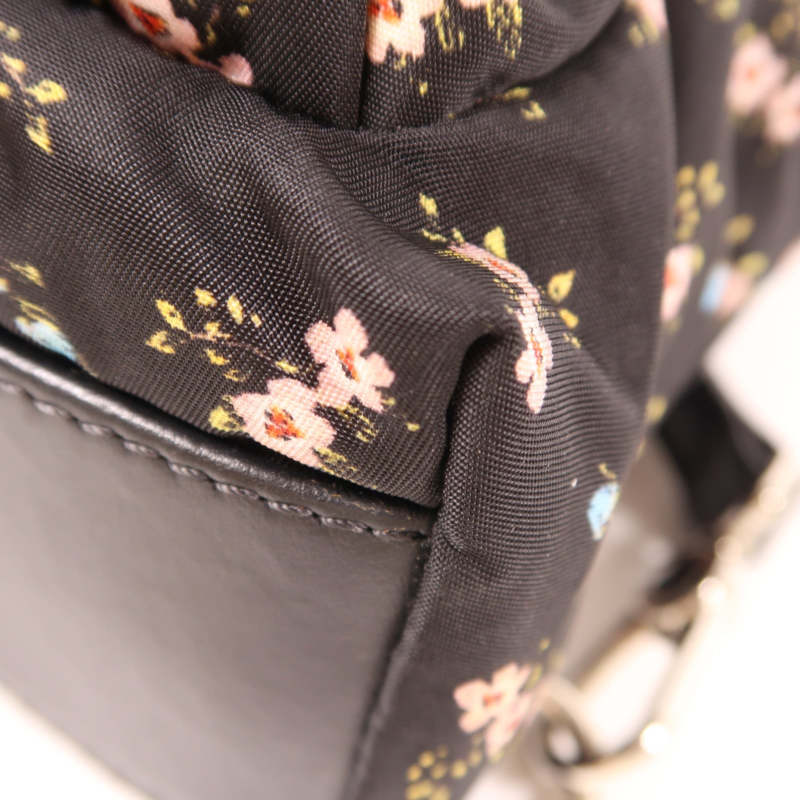GIVENCHY 尼龍Mini Backpack銀扣背包