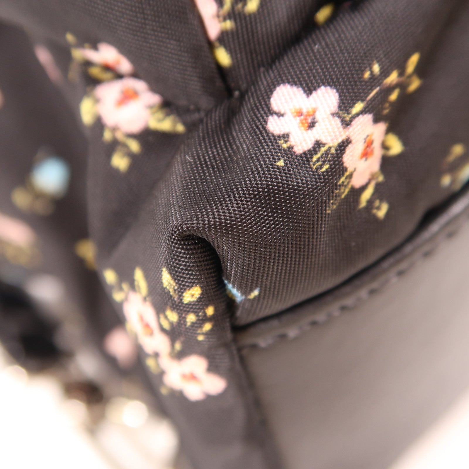 GIVENCHY 尼龍Mini Backpack銀扣背包