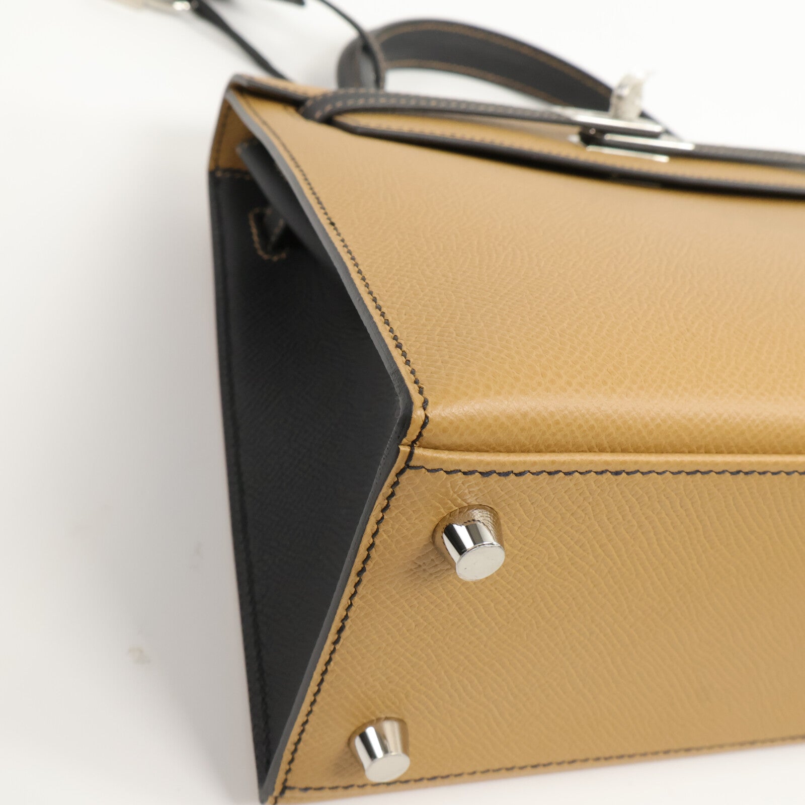 HERMES Epsom皮革Kelly Sellier 25手挽袋Noir/Biscuit