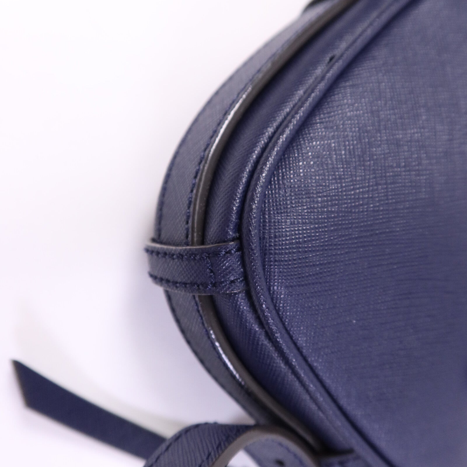 BALLY 牛皮皮革Shoulder Bag銀扣肩背袋