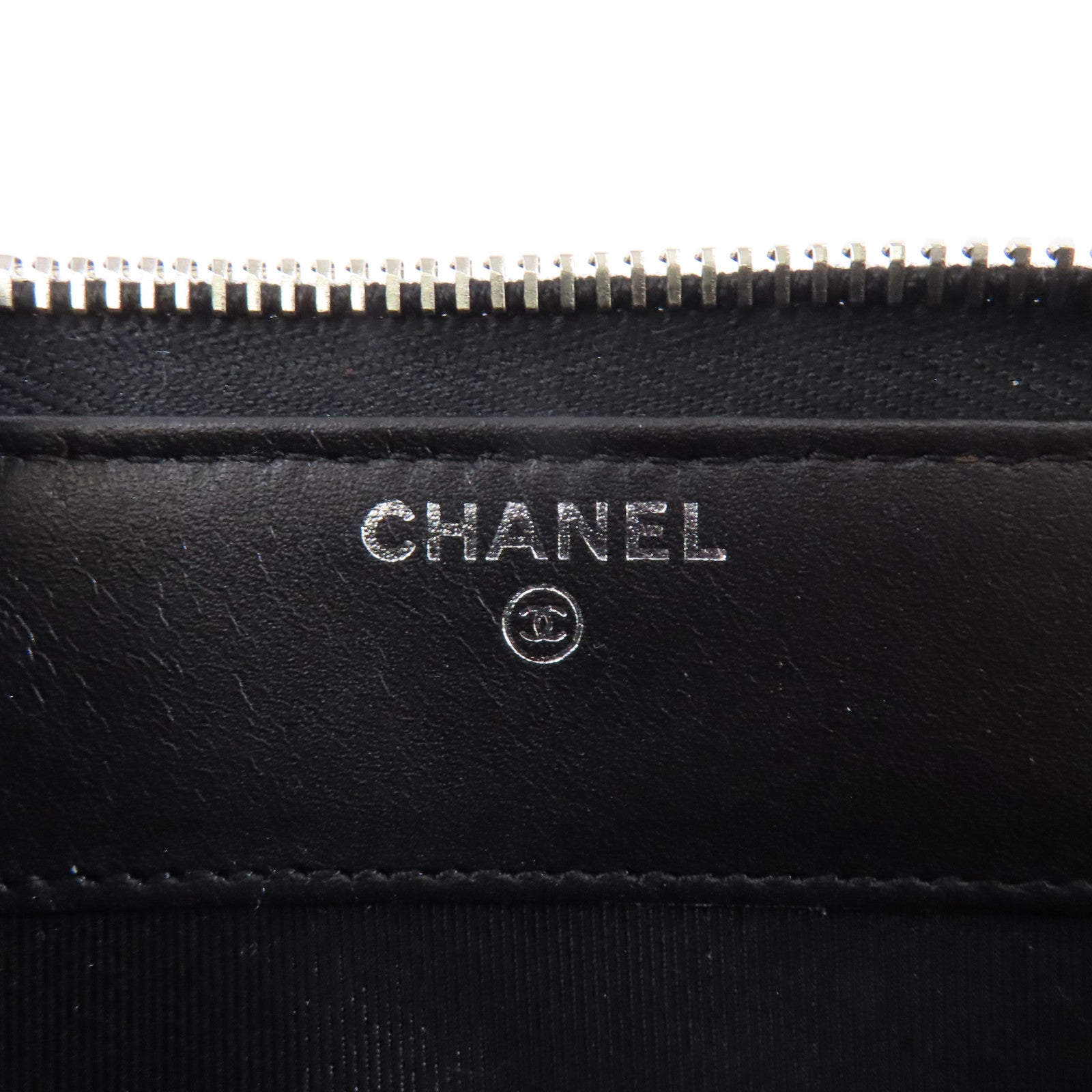 CHANEL 菱格漆皮皮革Wallet銀扣長錢包黑色
