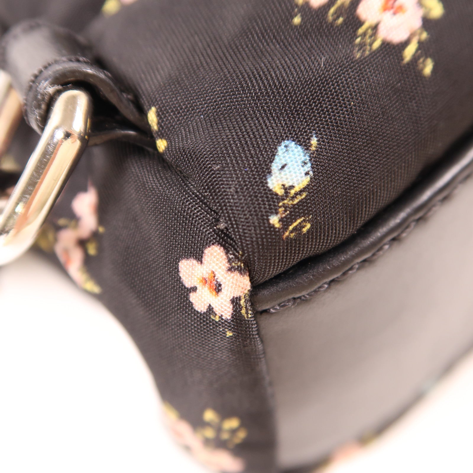 GIVENCHY 尼龍Mini Backpack銀扣背包