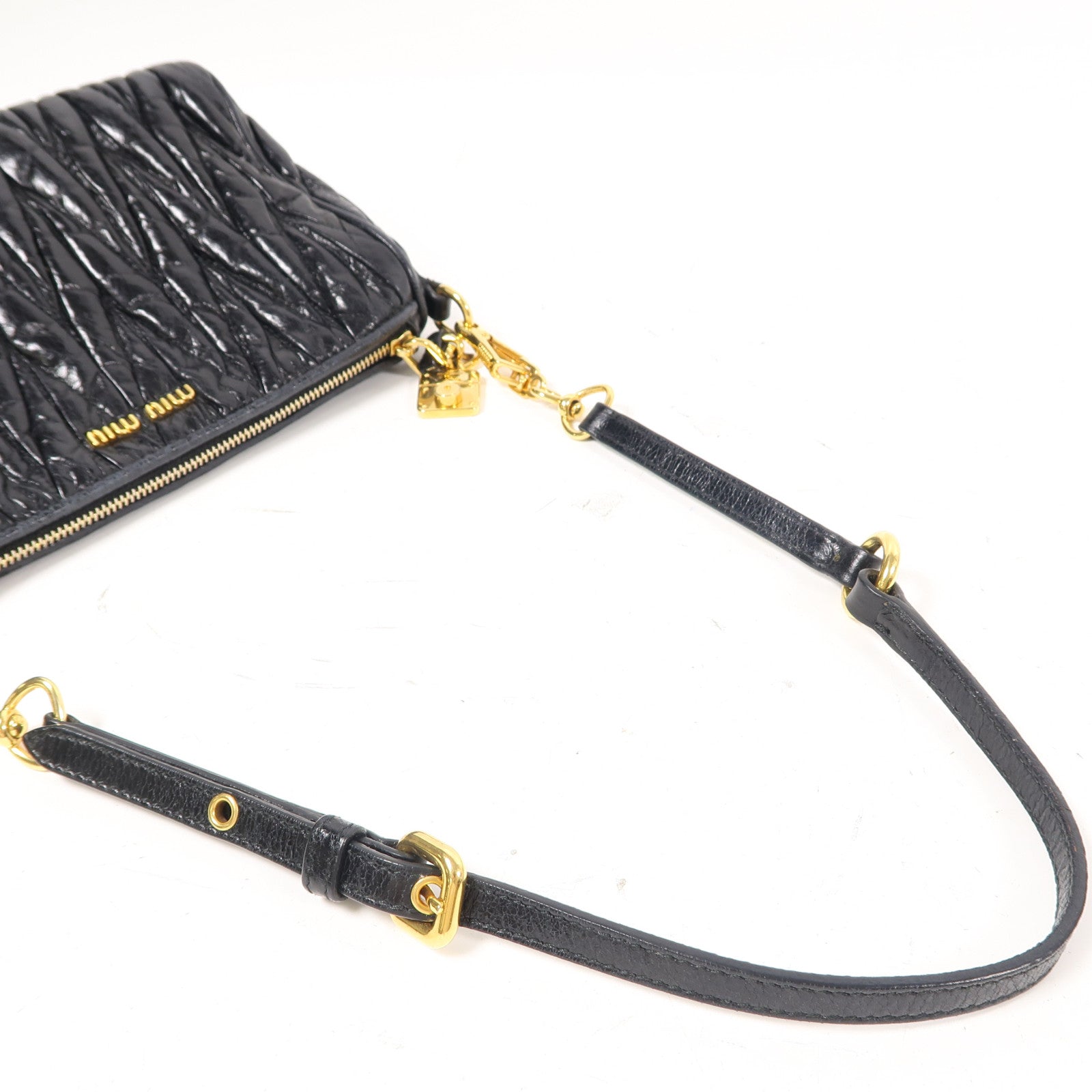 Miu Miu 羊皮皮革Hand Bag金扣手挽袋黑色