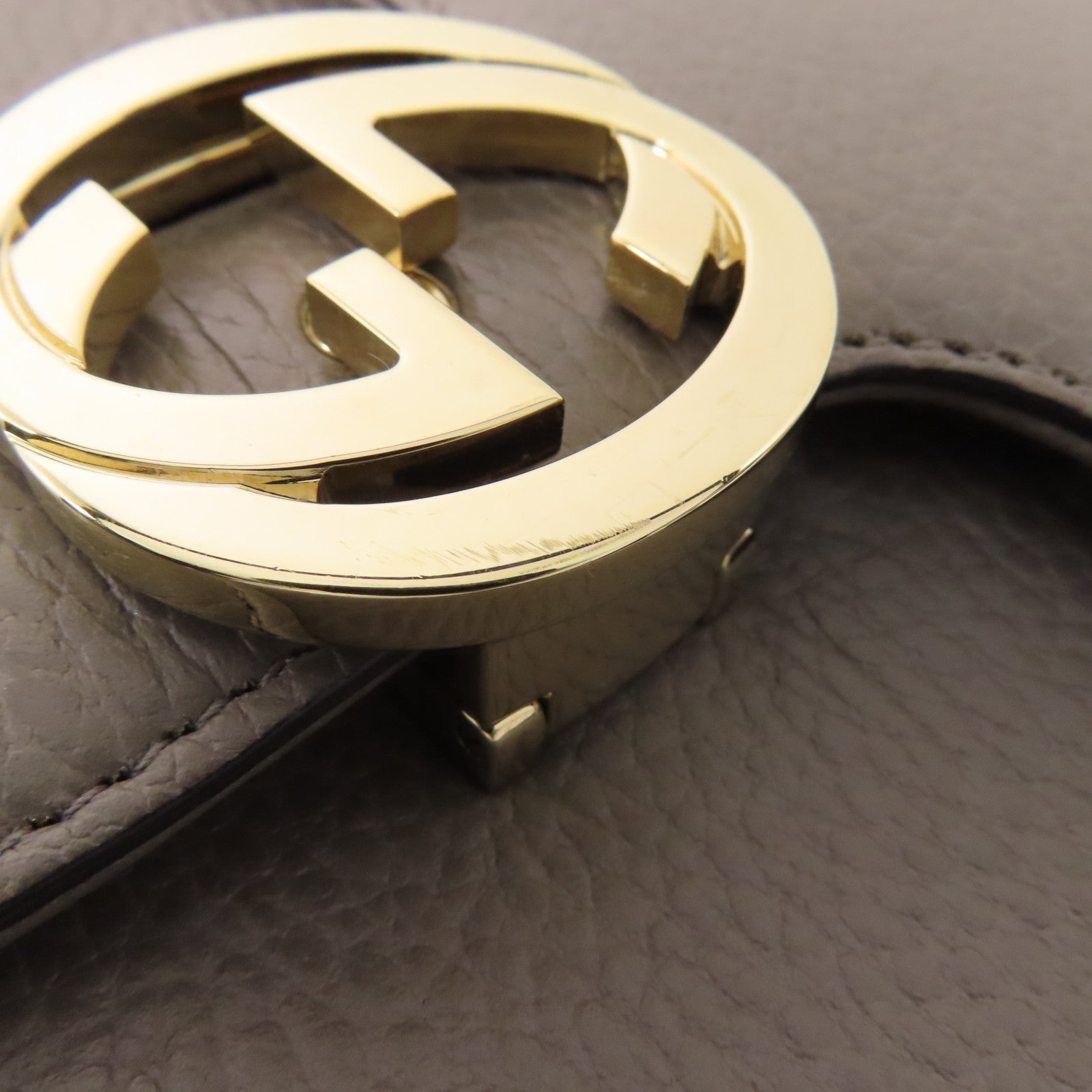 GUCCI 【激減優惠】皮革GG Interlock金扣鏈帶手挽肩背兩用袋