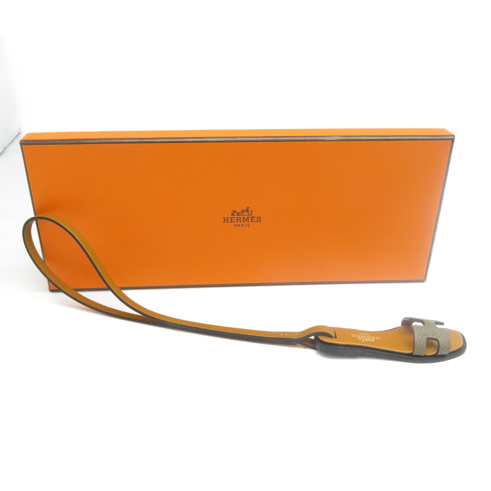 HERMES 【激減優惠】Swift皮革Oran Nano掛飾啡色/黑色