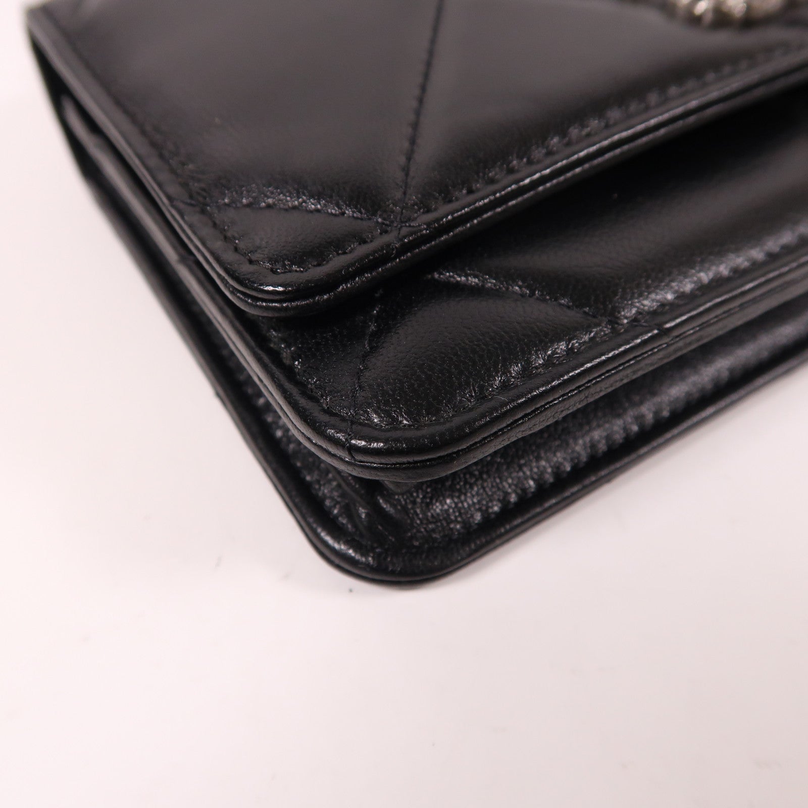 CHANEL 羊皮皮革19 Wallet On Chain手挽肩背兩用袋黑色