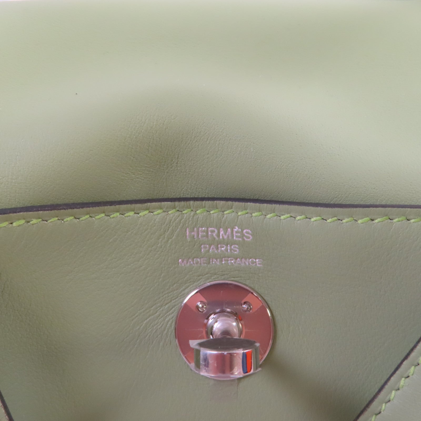 HERMES Swift皮革Mini Lindy Shoulder Bag銀扣肩背袋Vert Criquet牛油果綠色