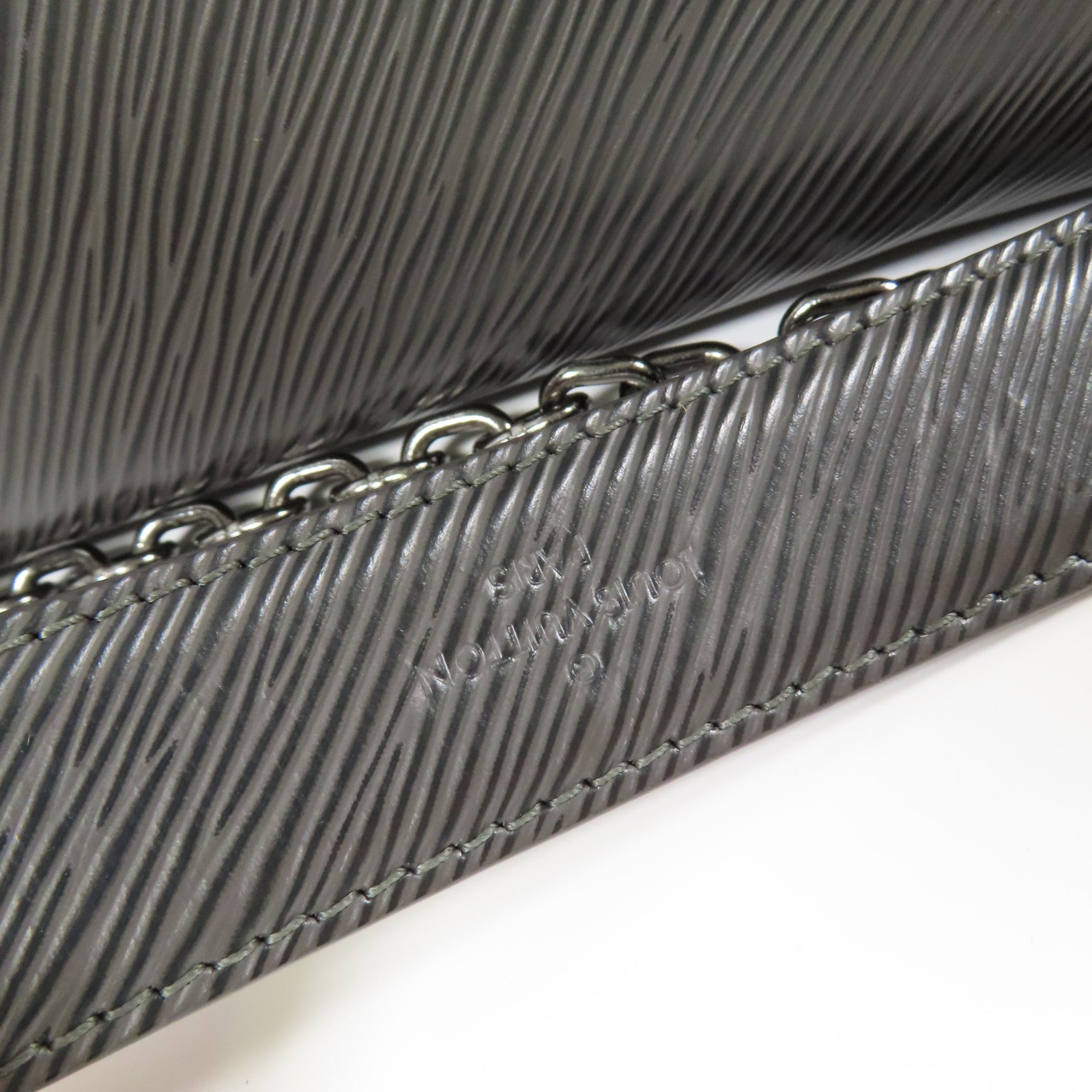 LOUIS VUITTON Epi Twist MM肩背袋