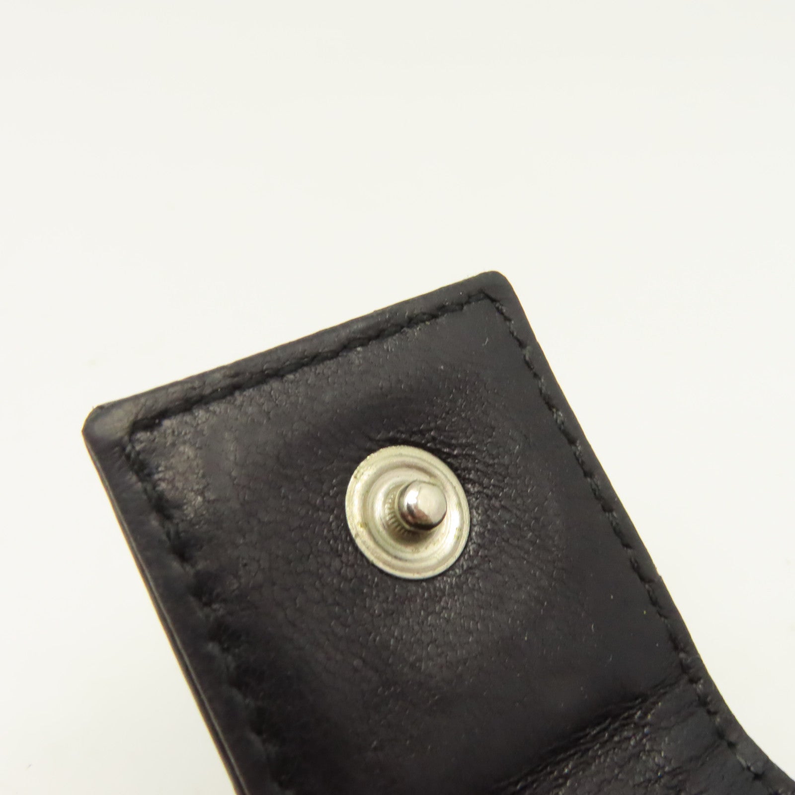 PRADA 牛皮皮革Short Wallet銀扣短錢包黑色