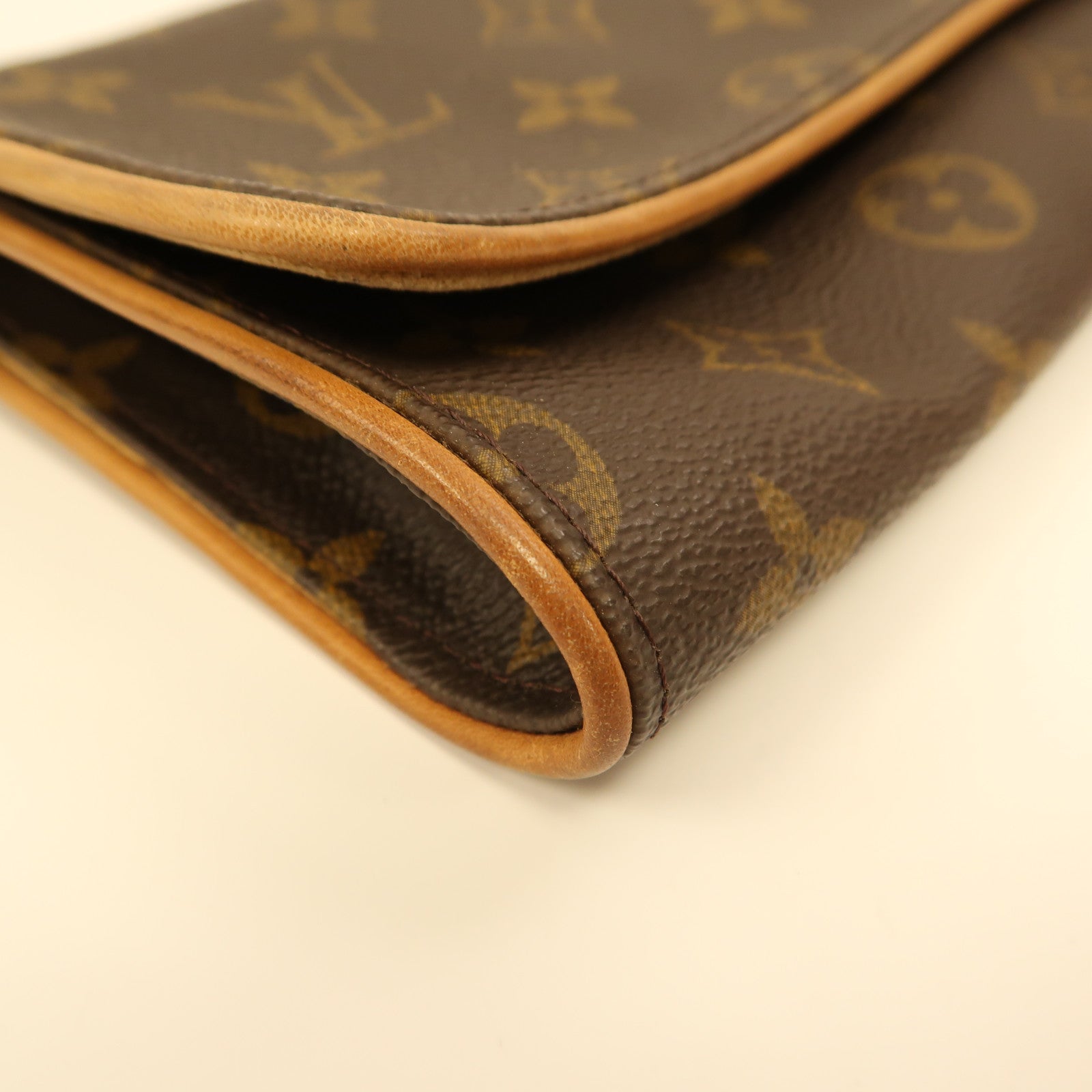 LOUIS VUITTON Monogram Pochette Twin GM金扣肩背袋啡色