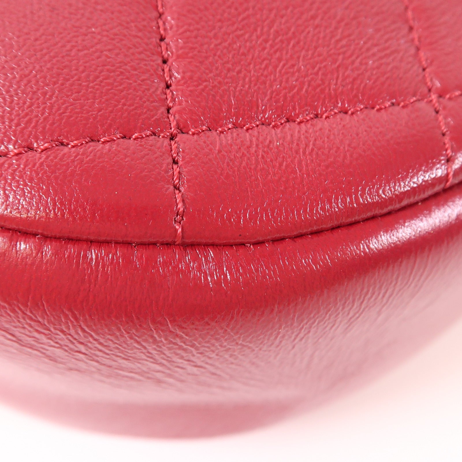 CHANEL 牛皮皮革Chain Shoulder金扣鏈帶肩背袋