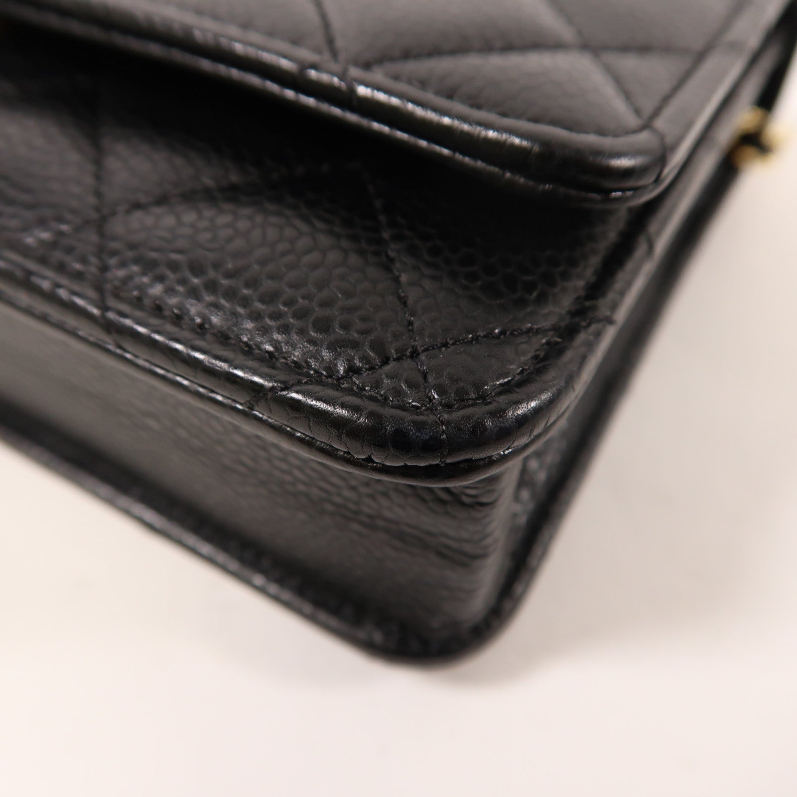 CHANEL 牛皮皮革WOC Wallet On Chain金扣鏈帶肩背袋
