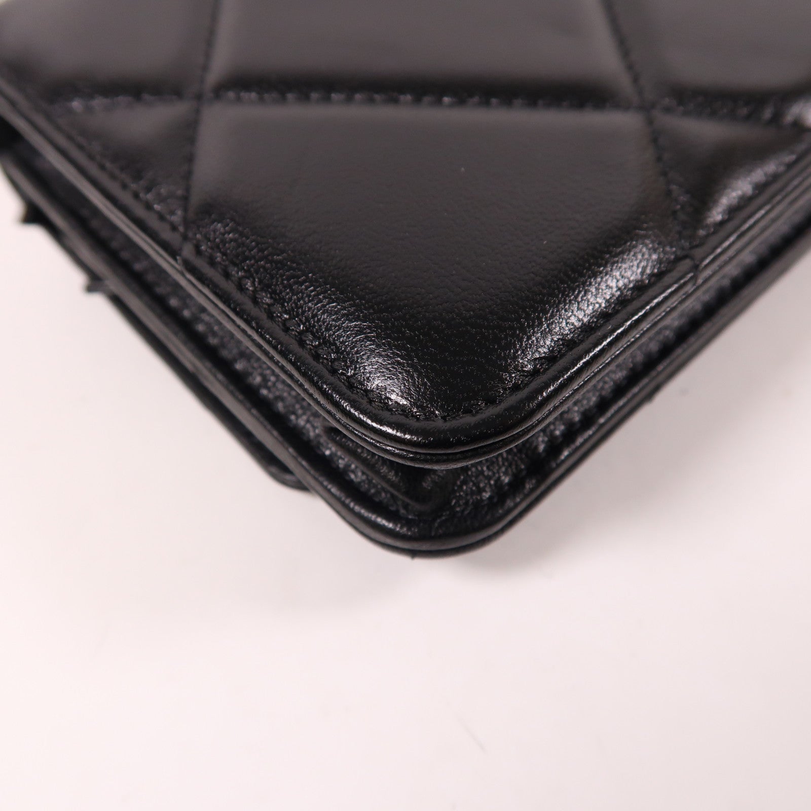 CHANEL 羊皮皮革19 Wallet On Chain手挽肩背兩用袋黑色