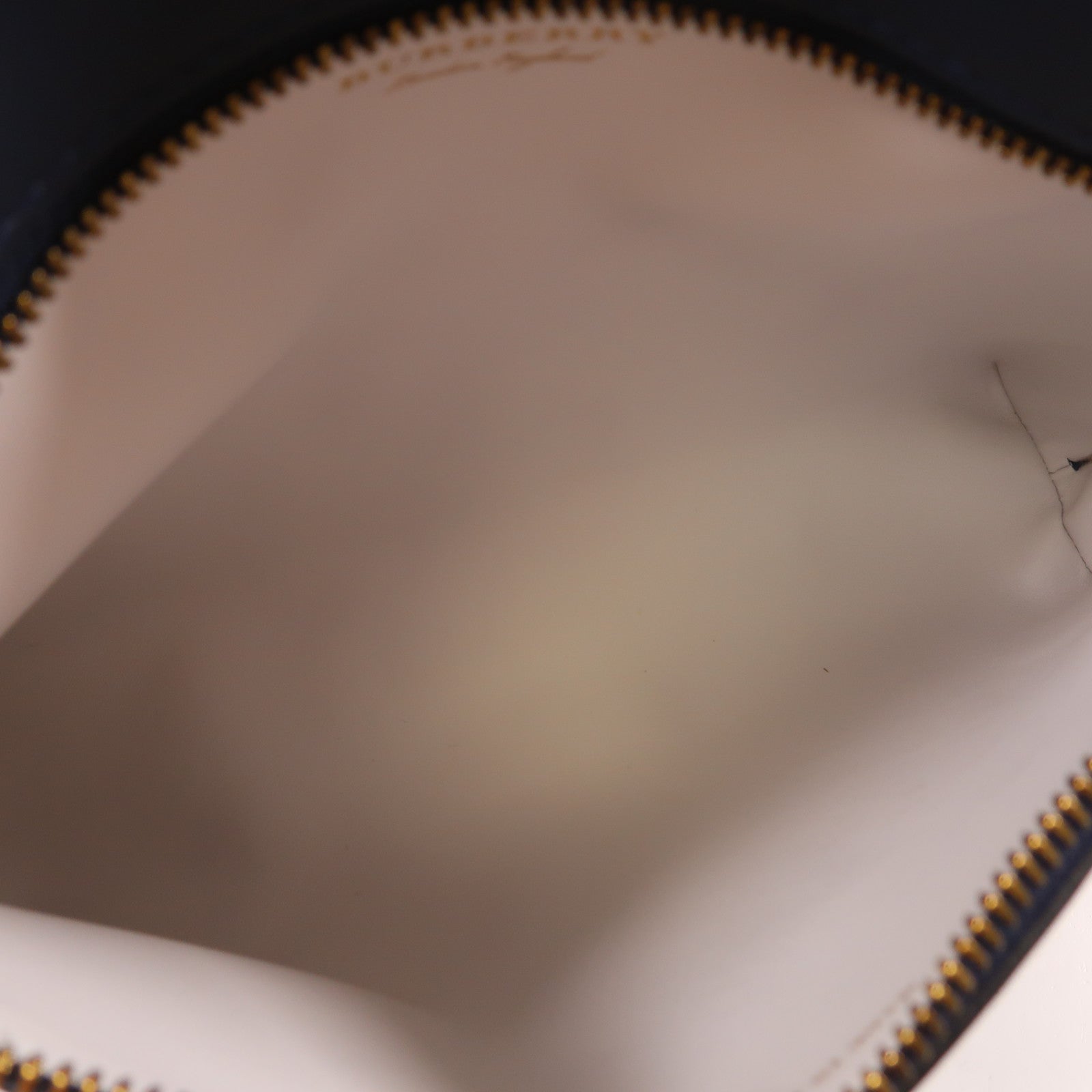 BURBERRY 牛皮皮革Clutch金扣手拿包