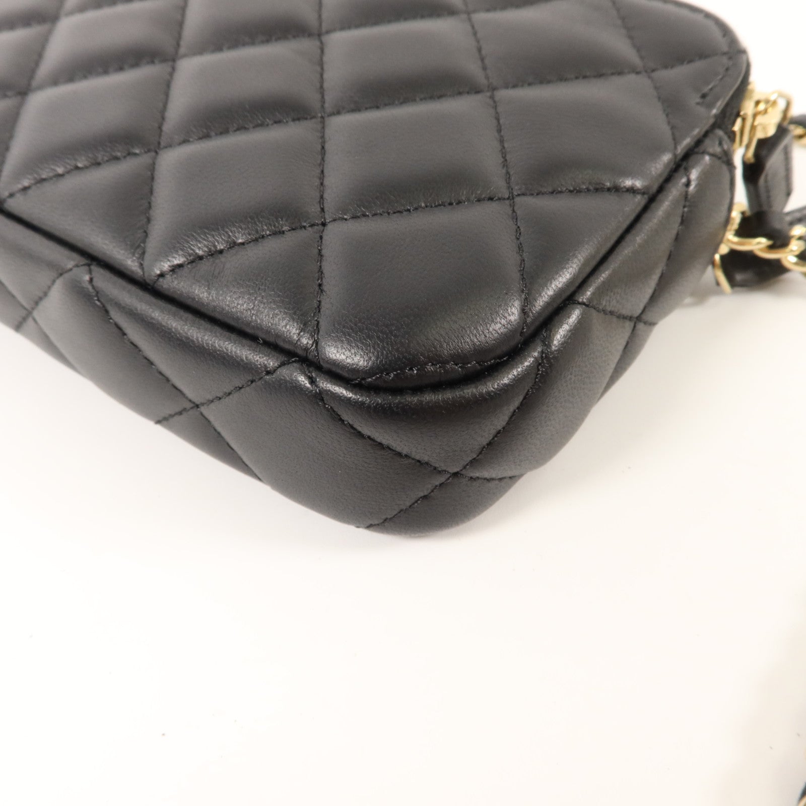 CHANEL 羊皮皮革Chain Shoulder金扣鏈帶肩背袋