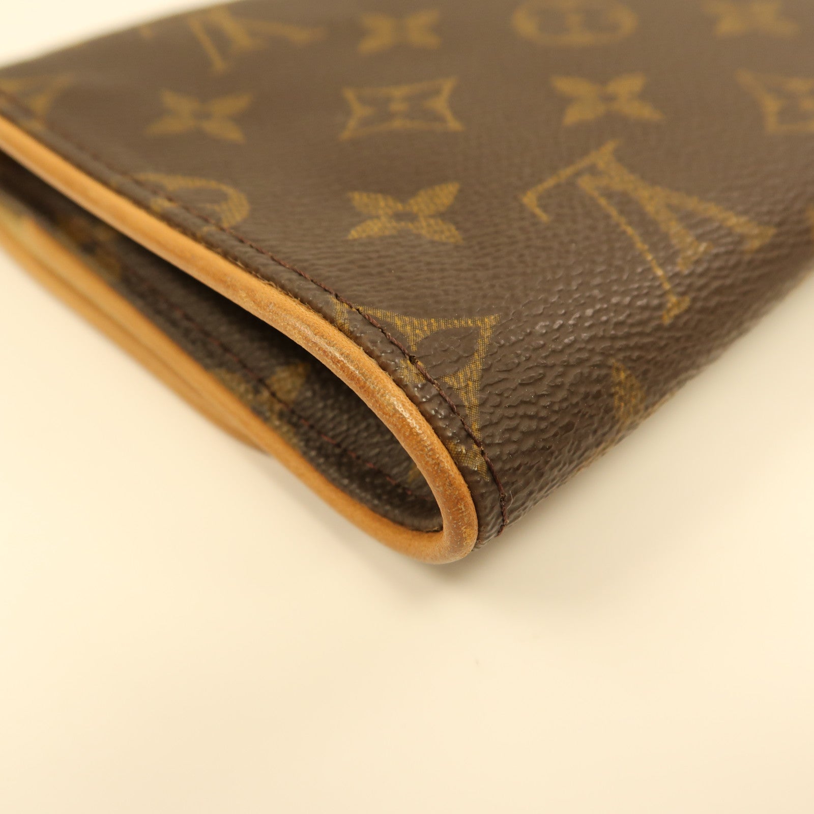 LOUIS VUITTON Monogram Pochette Twin GM金扣肩背袋啡色
