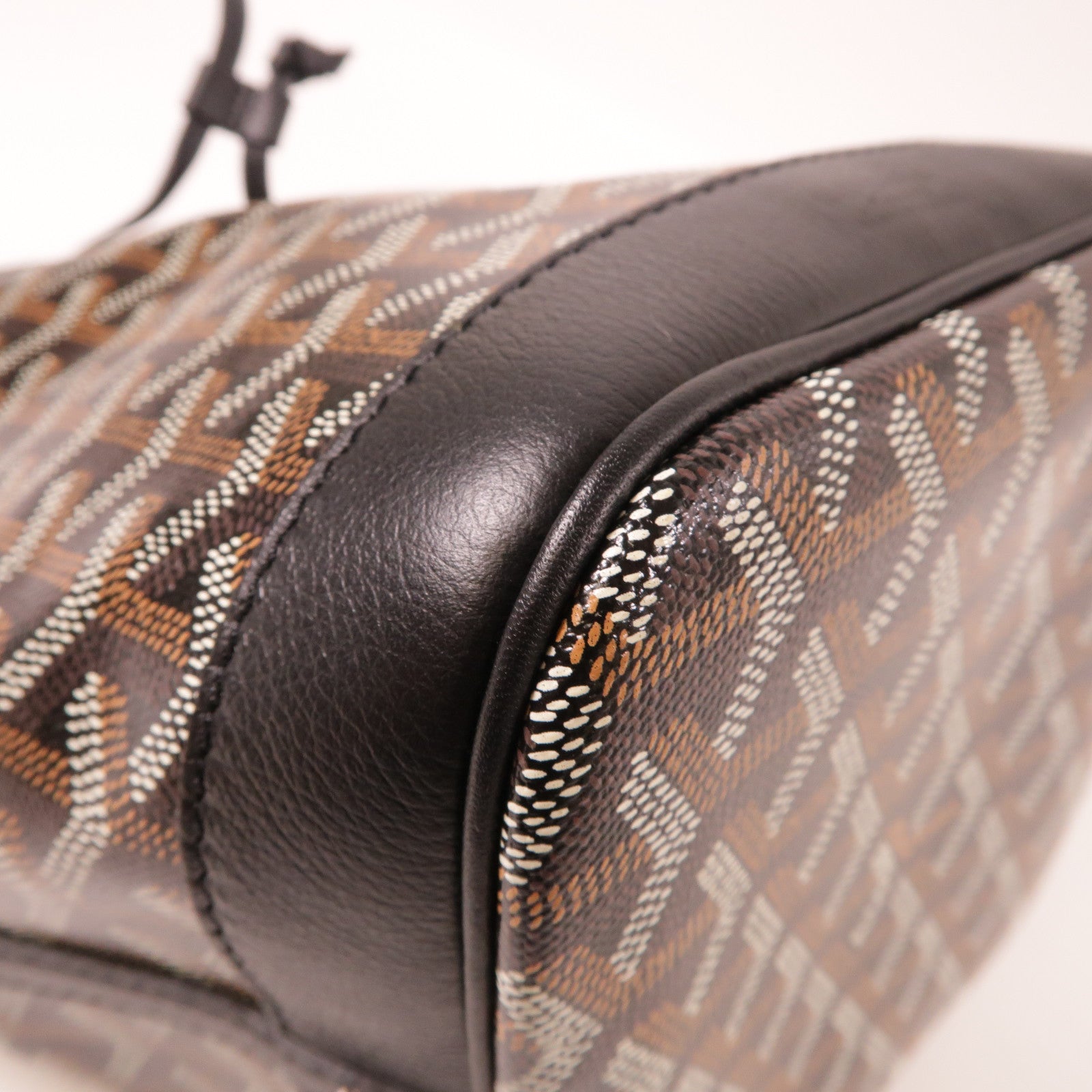 GOYARD 塗層帆布Petit Flot Bucket銀扣肩背袋黑色/啡色