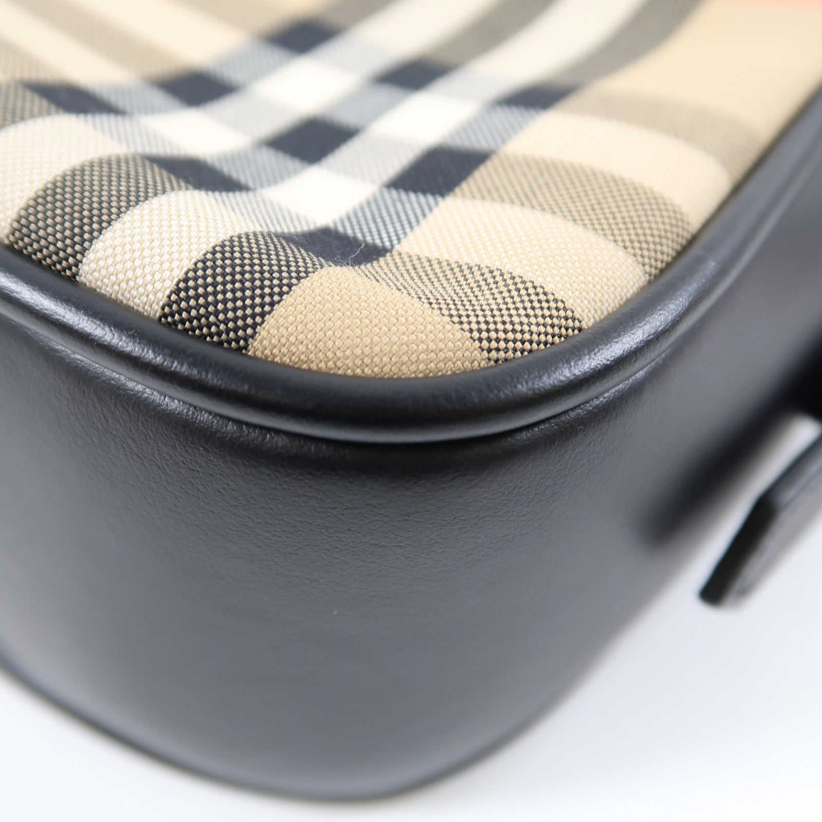 BURBERRY 塗層帆布/牛皮皮革Shoulder Bag金扣肩背袋啡色/黑色