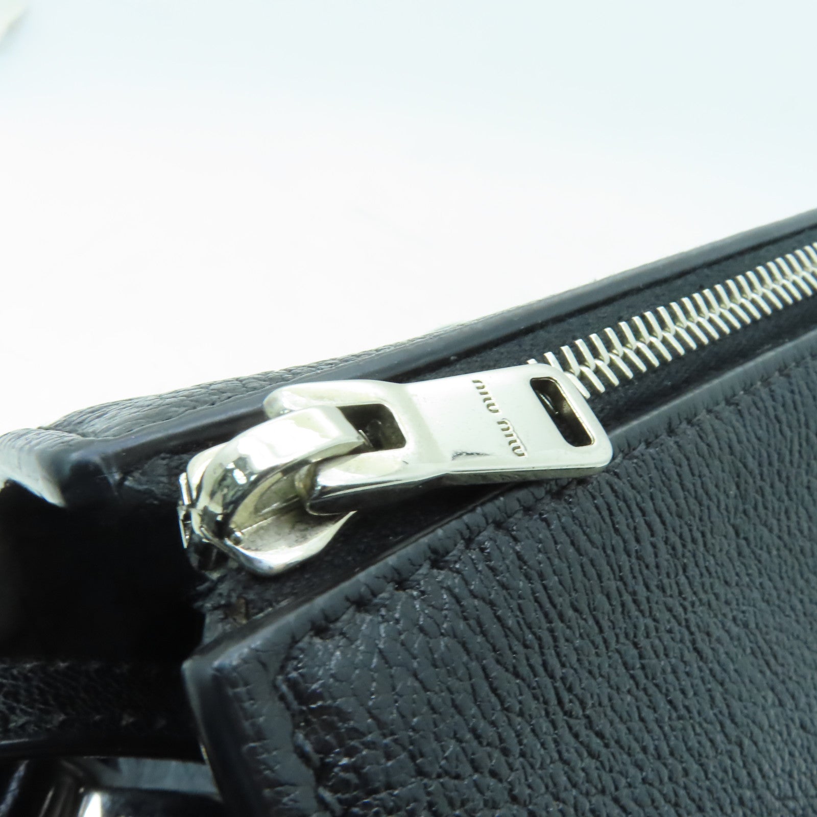 Miu Miu 牛皮皮革2way Shoulder Bag銀扣手挽肩背兩用袋黒色