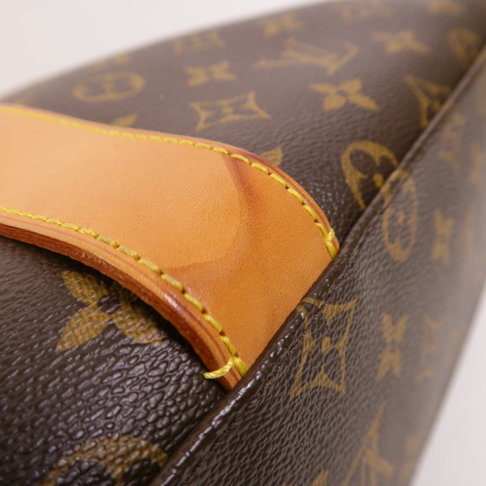 LOUIS VUITTON Monogram Manhattan GM金扣手挽袋棕色
