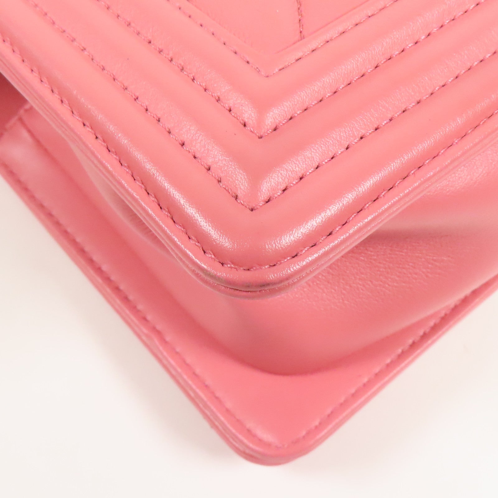 CHANEL CC SHW Boy Chanel Chain Shoulder Bag Calfskin Leather Pink