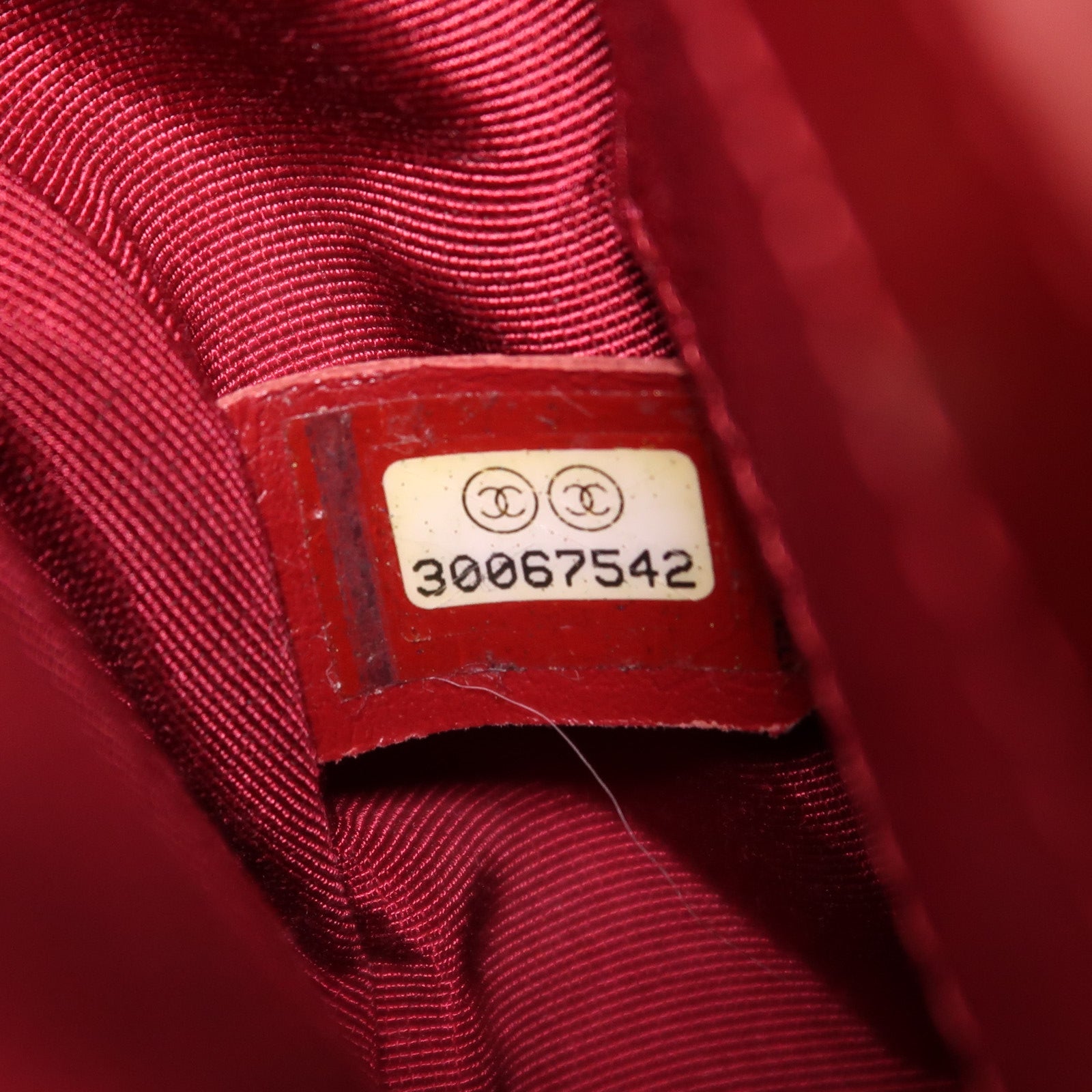 CHANEL 牛皮皮革Chain Shoulder金扣鏈帶肩背袋