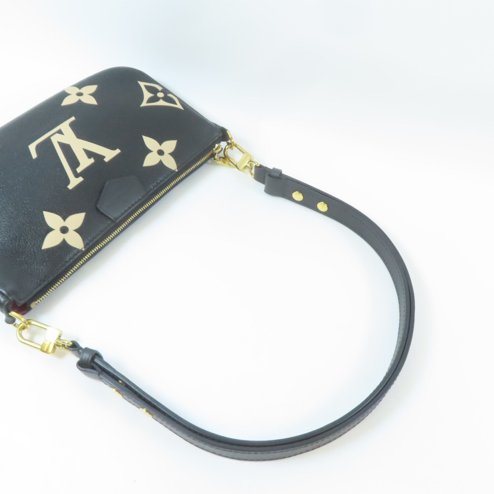 LOUIS VUITTON Monogram Empreinte Multi Pochette Accessoires金扣肩背袋黑色