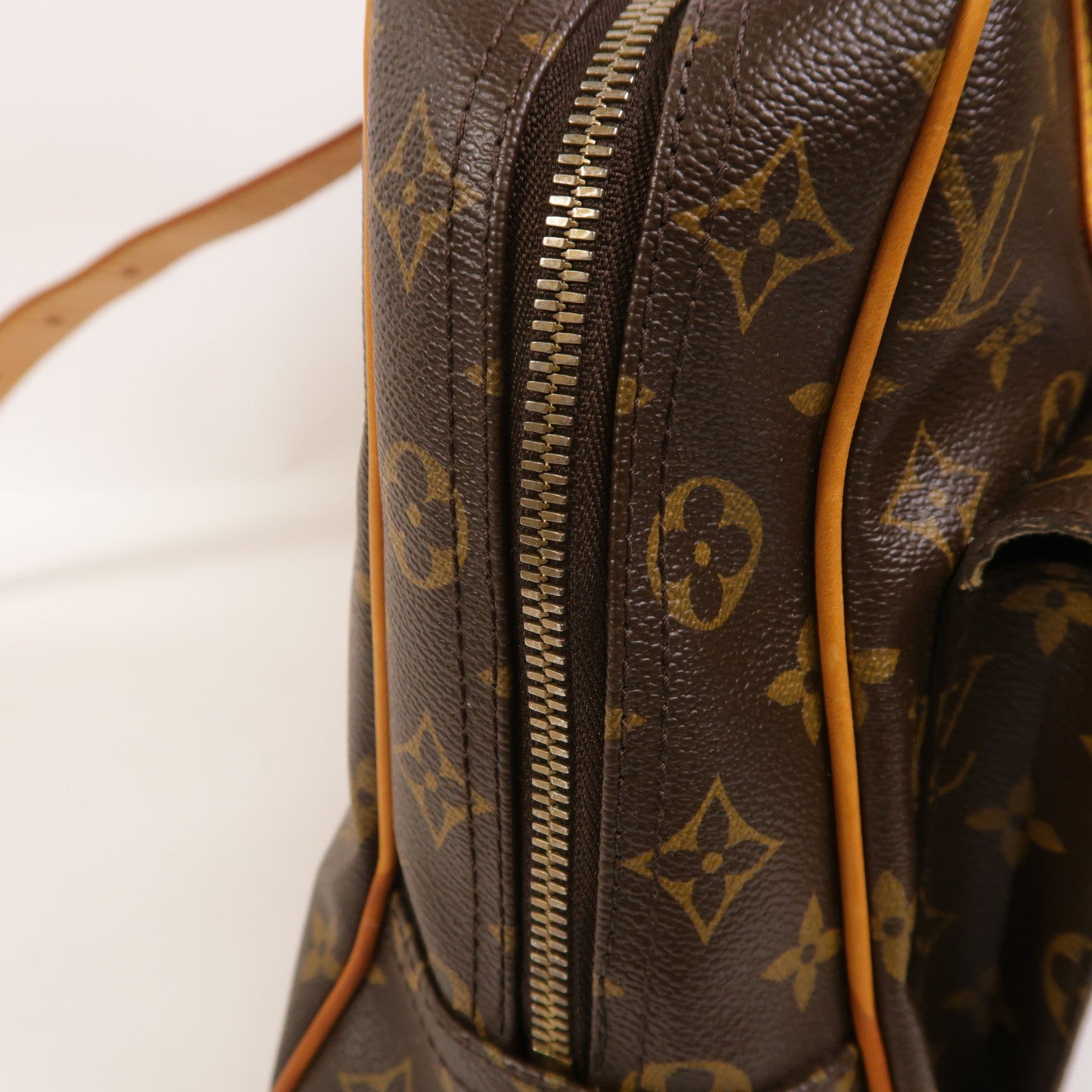 LOUIS VUITTON Monogram Manhattan GM金扣手挽袋棕色