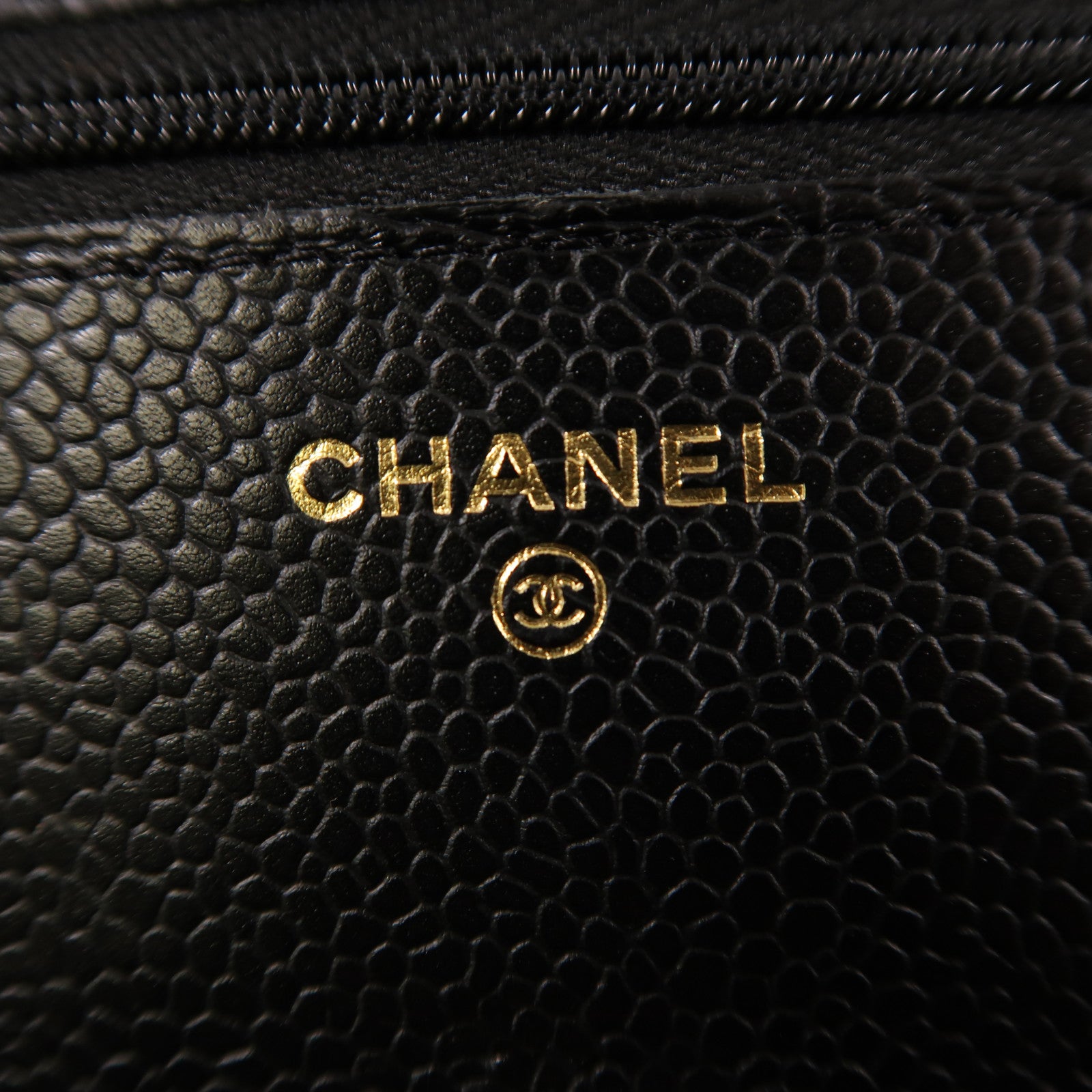 CHANEL 牛皮皮革WOC Wallet On Chain金扣鏈帶肩背袋