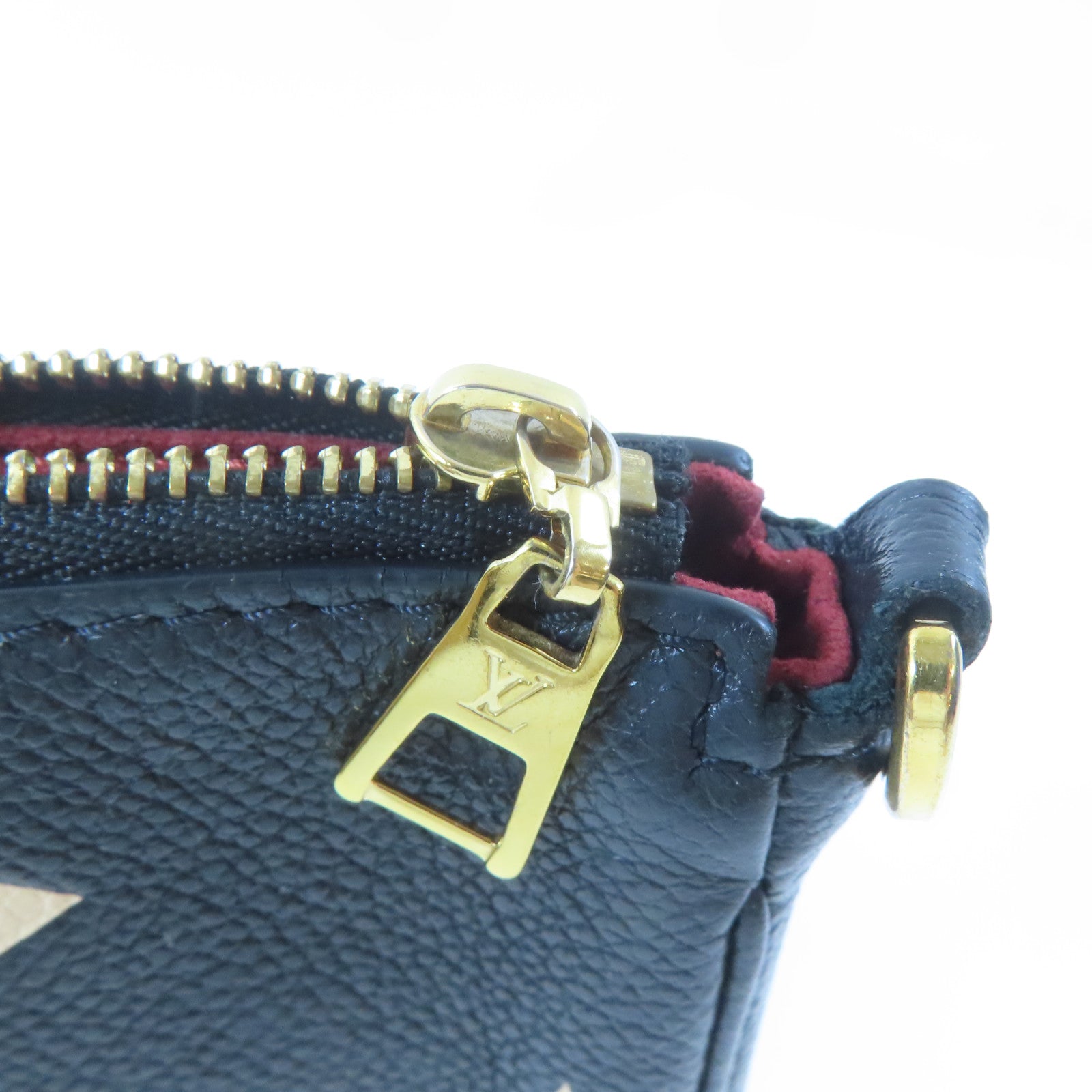 LOUIS VUITTON Monogram Empreinte Multi Pochette Accessoires金扣肩背袋黑色
