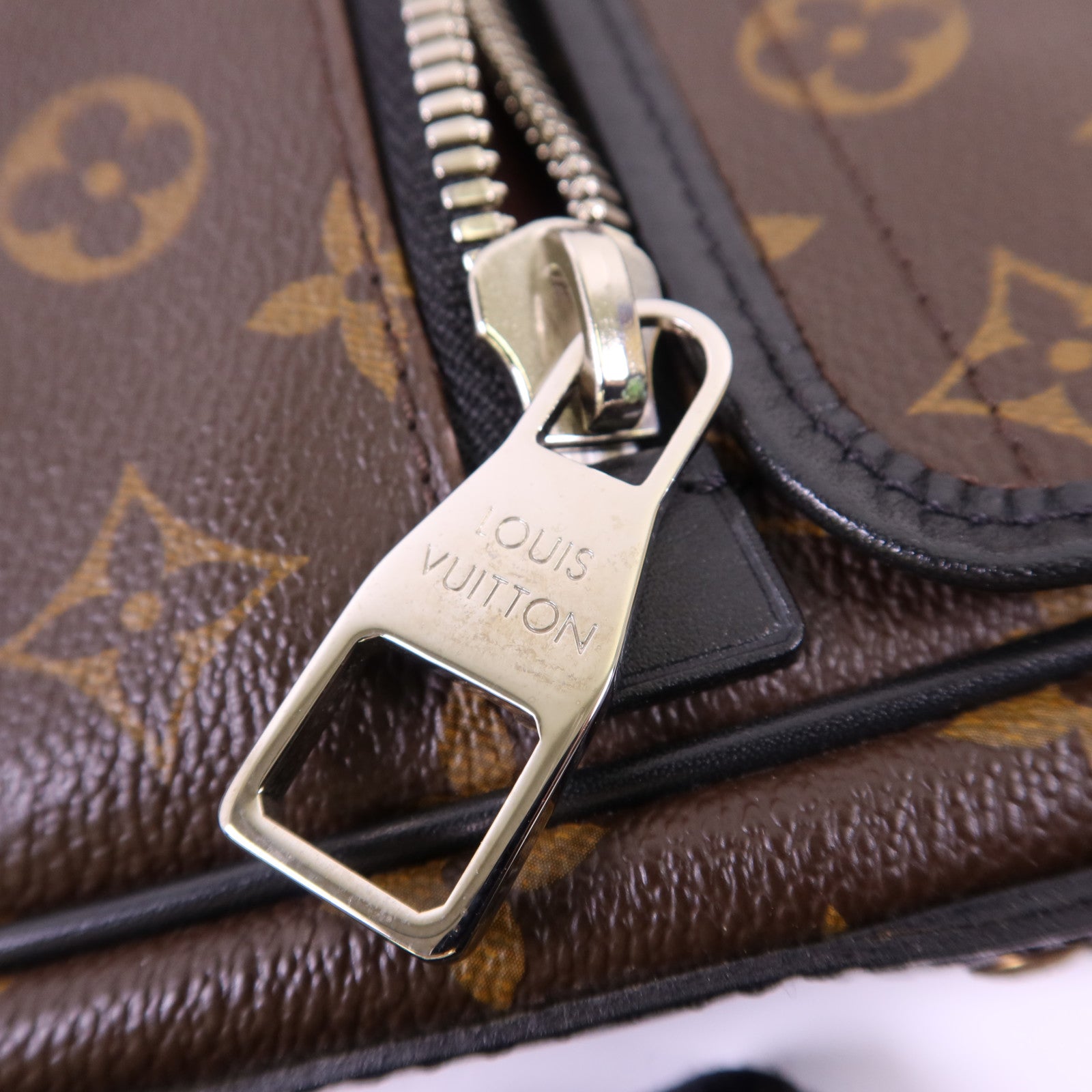 LOUIS VUITTON Monogram Macassar Bass MM金扣肩背袋M56715
