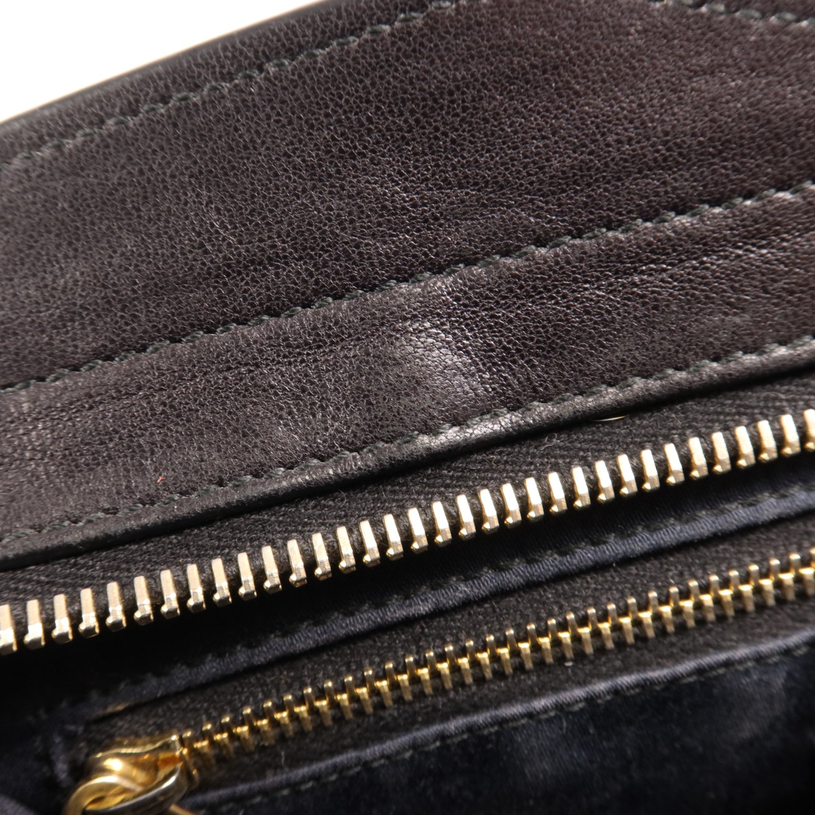 YVES SAINT LAURENT 牛皮皮革Cabas Chyc金扣手挽肩背兩用袋