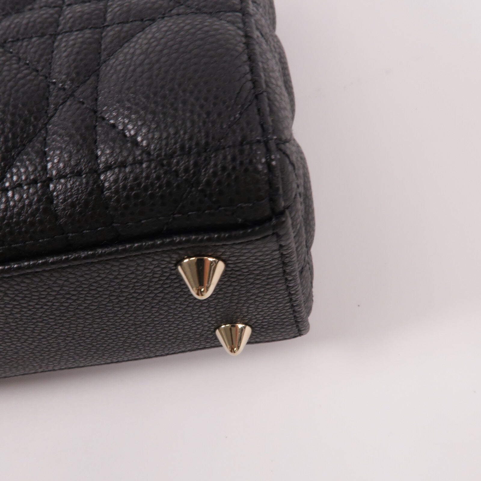 Dior 牛皮皮革Lady Dior Medium手挽肩背兩用袋
