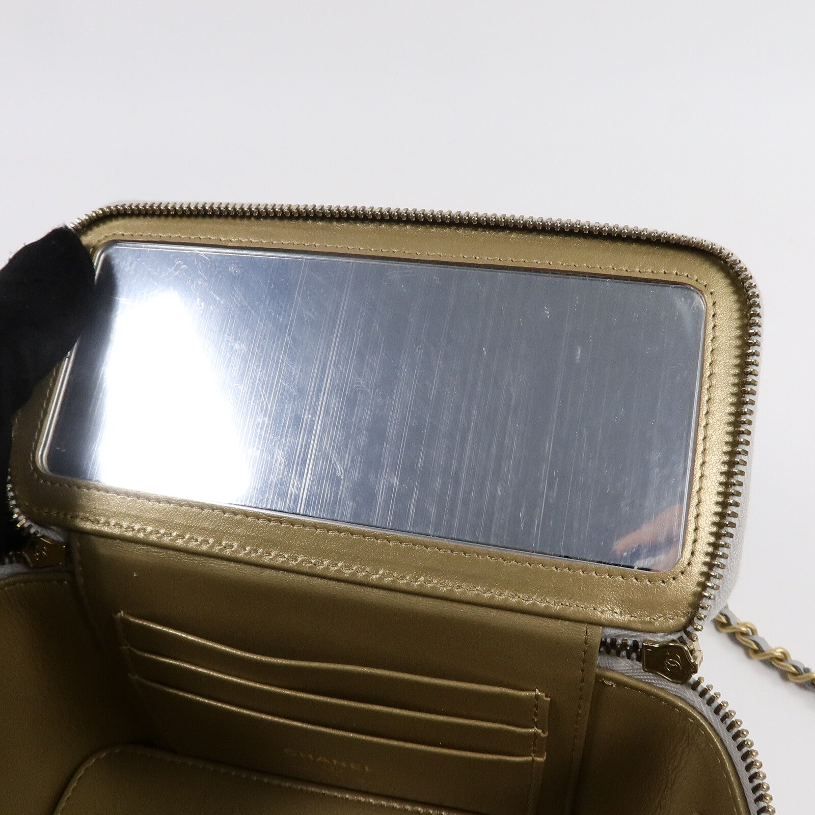 CHANEL 羊皮皮革Vanity Case With Gold Ball鏈帶手挽肩背兩用袋