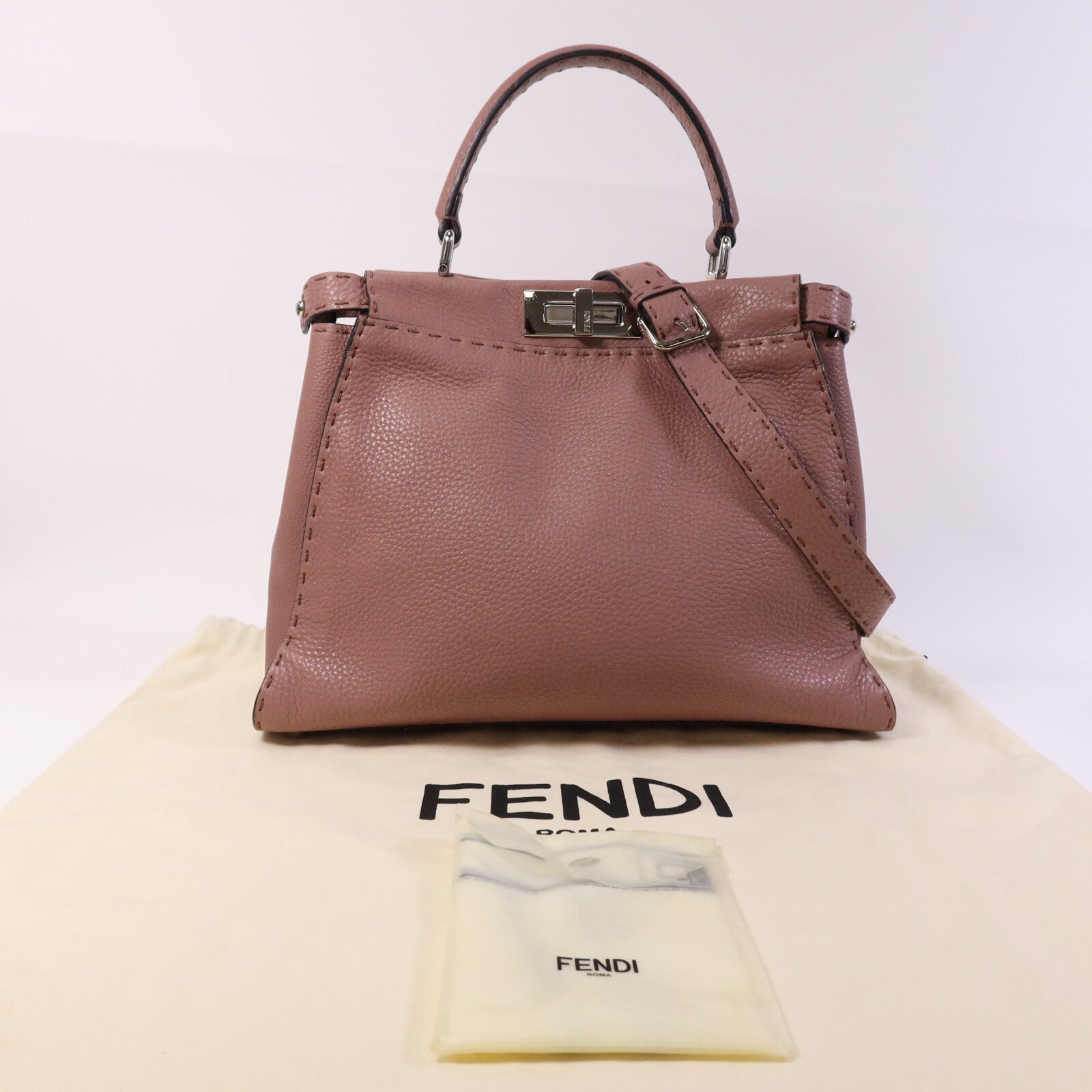 FENDI 【激減優惠】牛皮皮革Peekaboo Medium銀扣手挽肩背兩用袋