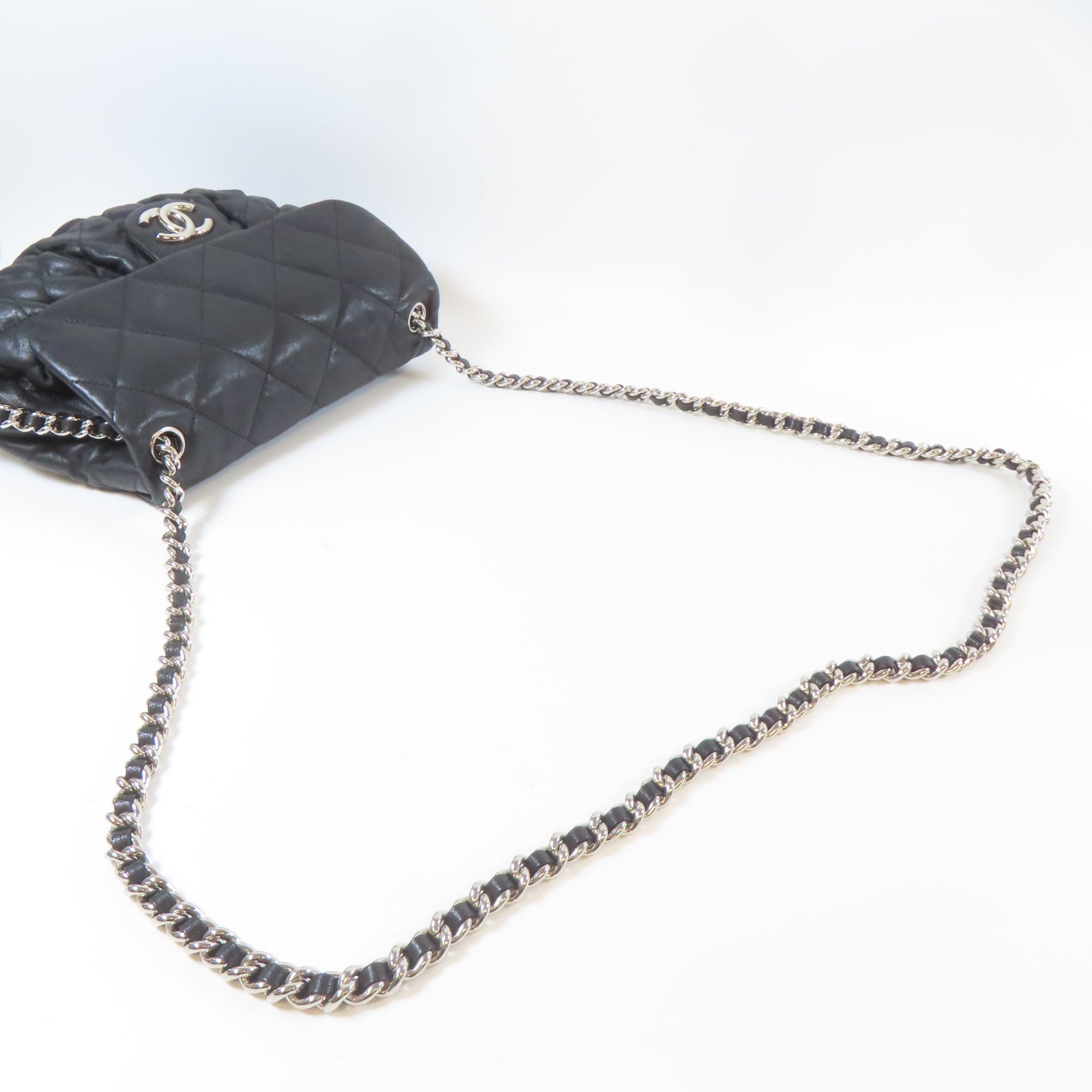 CHANEL 菱格牛皮皮革Chain Shoulder銀扣鏈帶肩背袋黑色