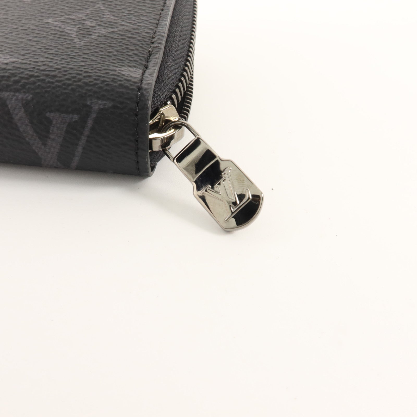 LOUIS VUITTON Monogram Eclipse Zippy Wallet Horizontal銀扣長錢包