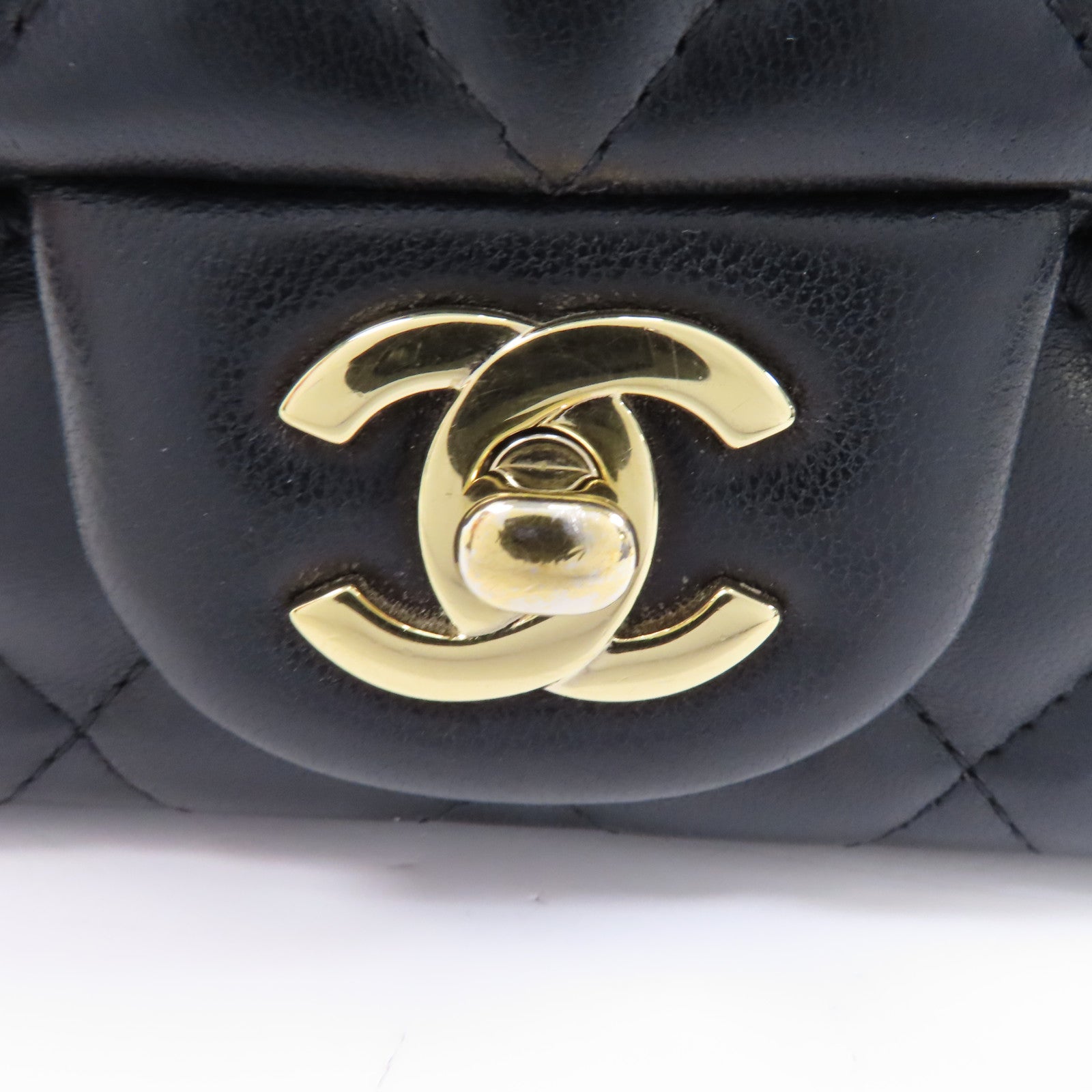 CHANEL 菱格羊皮皮革Classic Flap 17cm金扣鏈帶肩背袋黑色