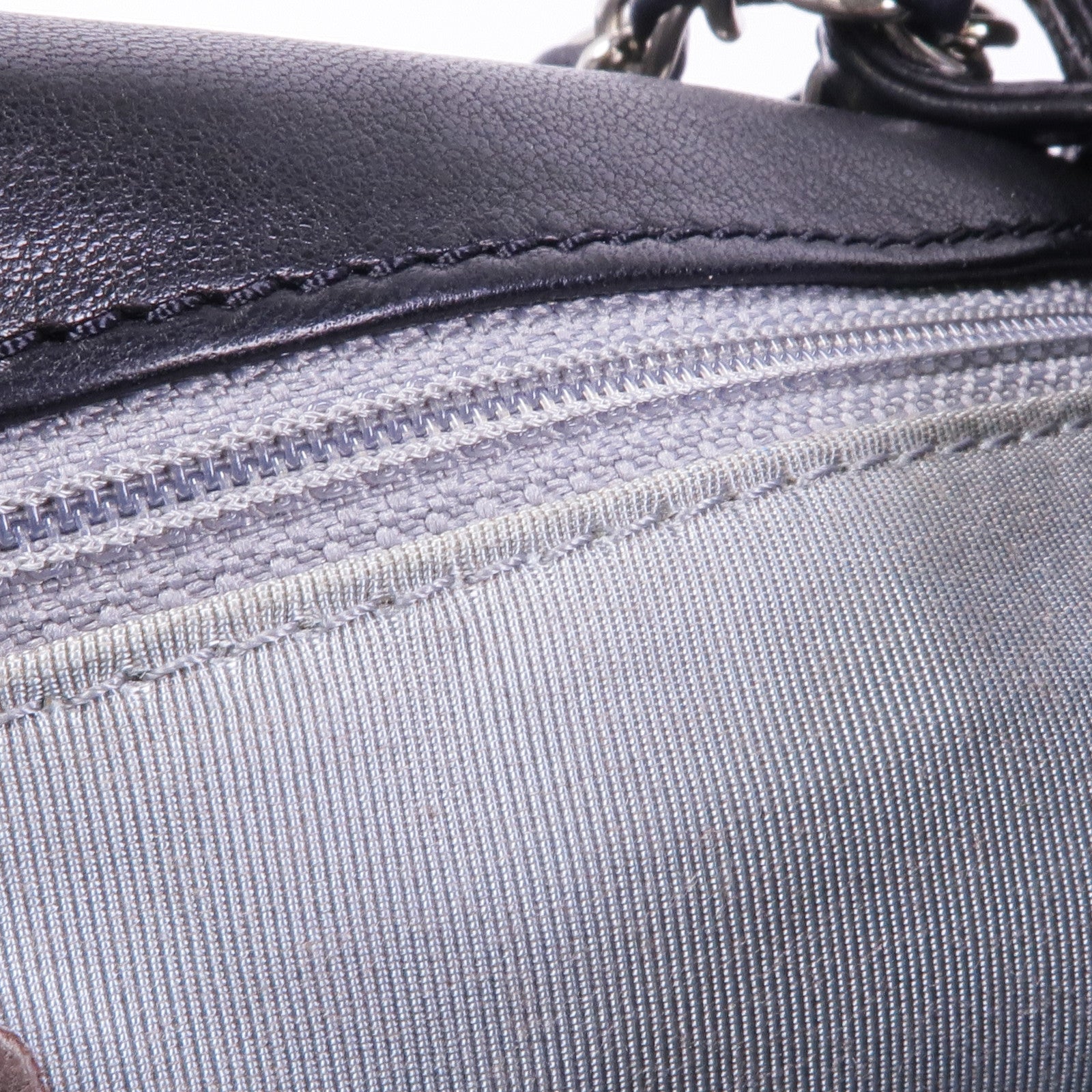 CHANEL 羊皮皮革Shoulder Bag銀扣肩背袋