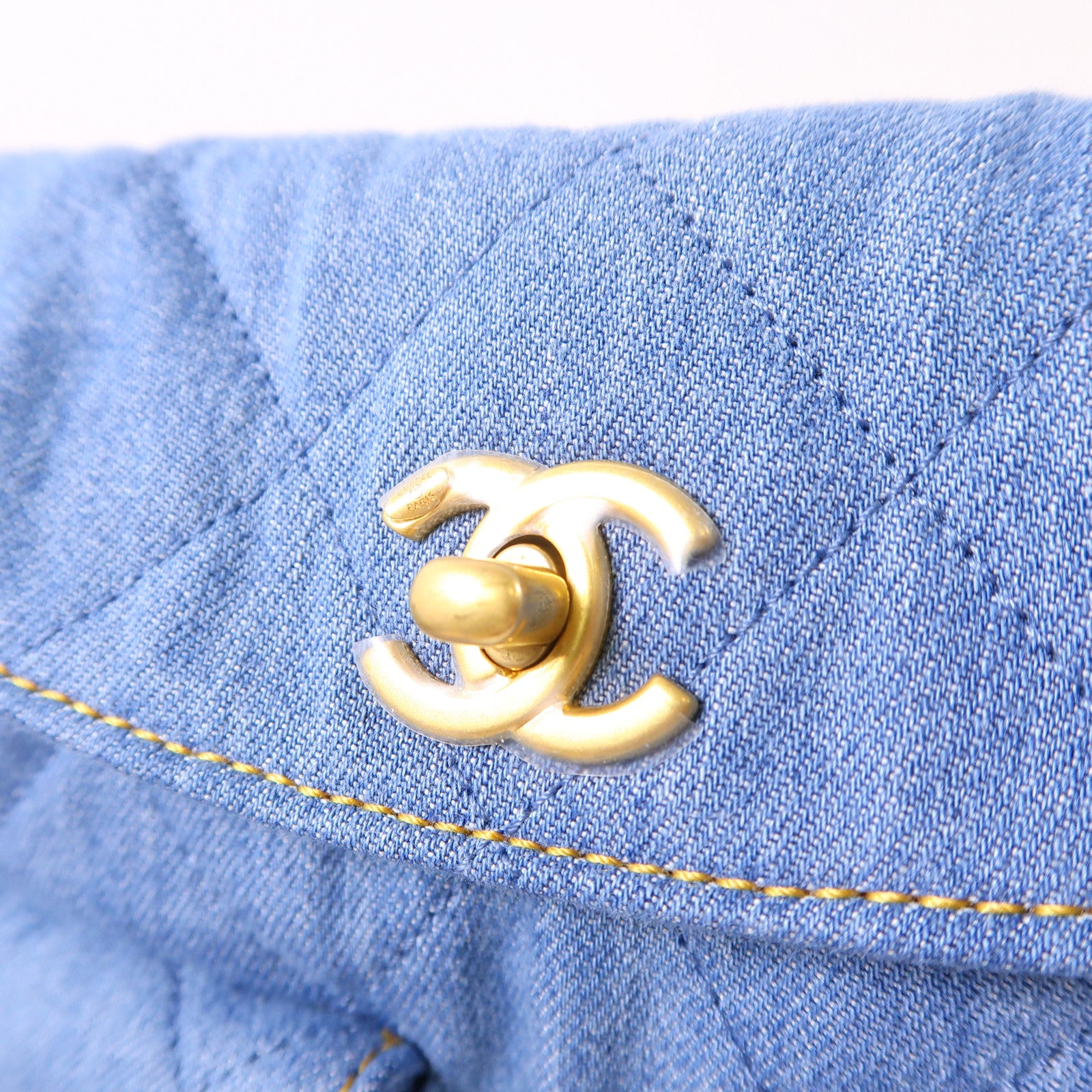 CHANEL 牛仔布Hobo Hand Bag金扣鏈帶手挽肩背兩用袋