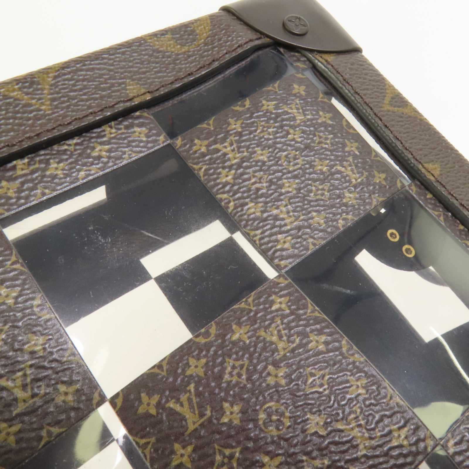 LOUIS VUITTON Monogram PVC CHESS SOFT TRUNK肩背袋