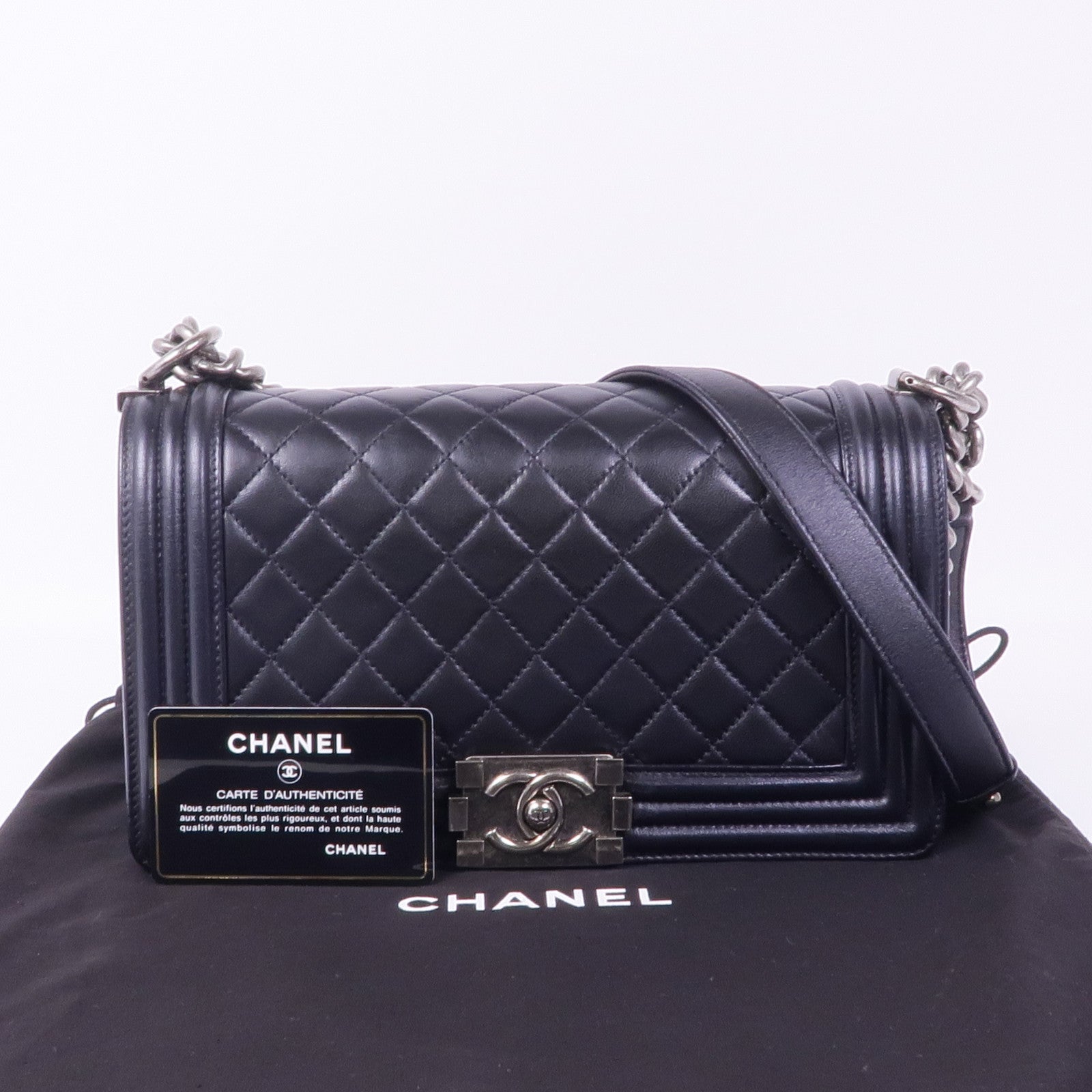 CHANEL 羊皮皮革Boy 25銀扣鏈帶肩背袋