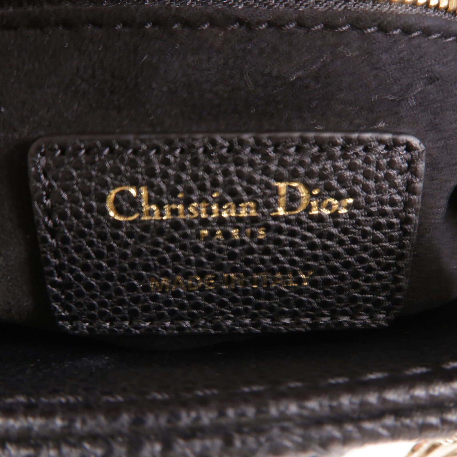 Dior 牛皮皮革Lady Dior Medium手挽肩背兩用袋