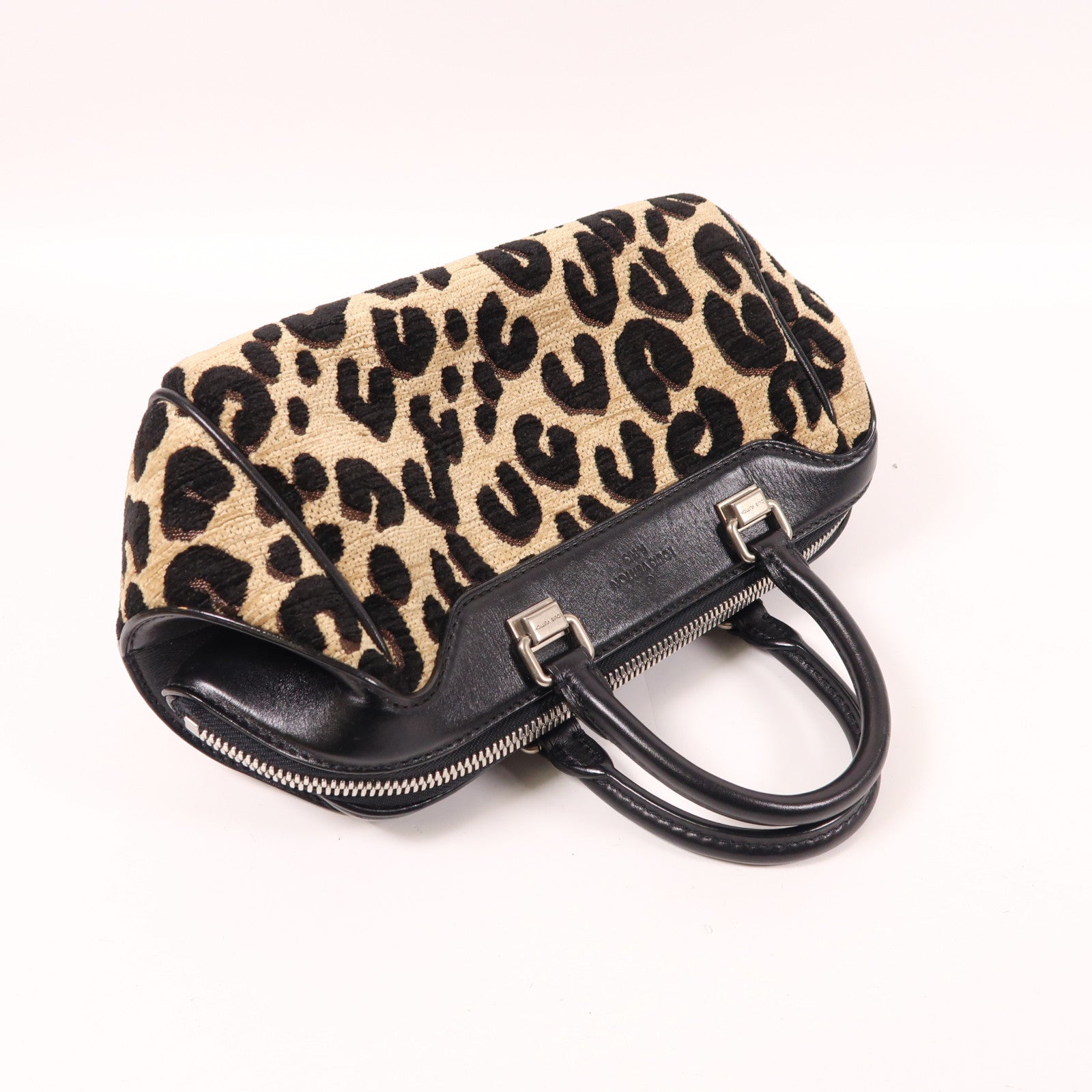 LOUIS VUITTON 植絨Leopard Baby銀扣手挽袋米色/黑色