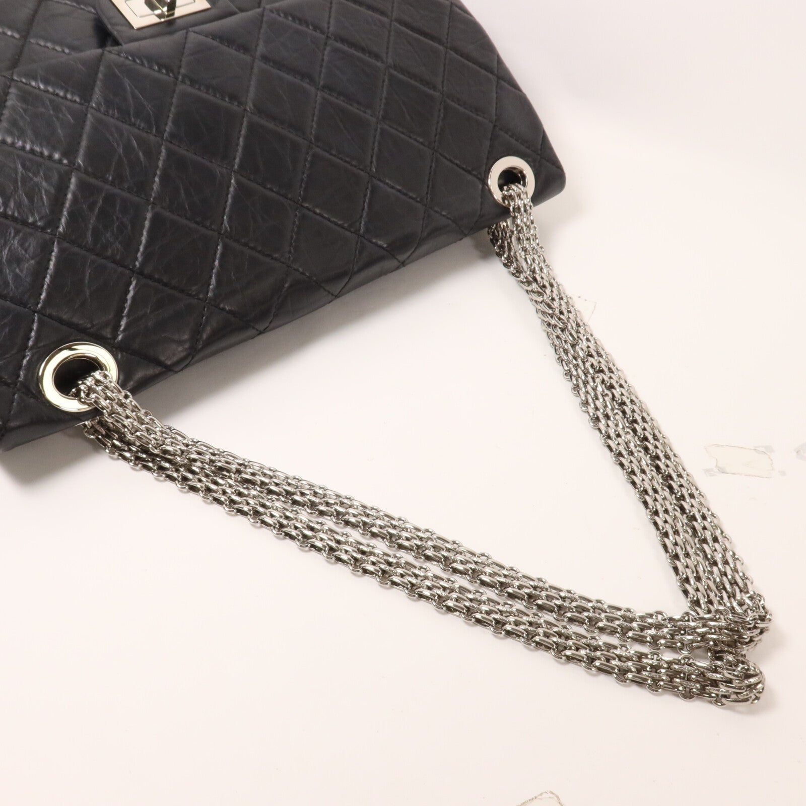 CHANEL 牛皮皮革2.55 Reissue 226 Double Flap Bag鏈帶肩背袋