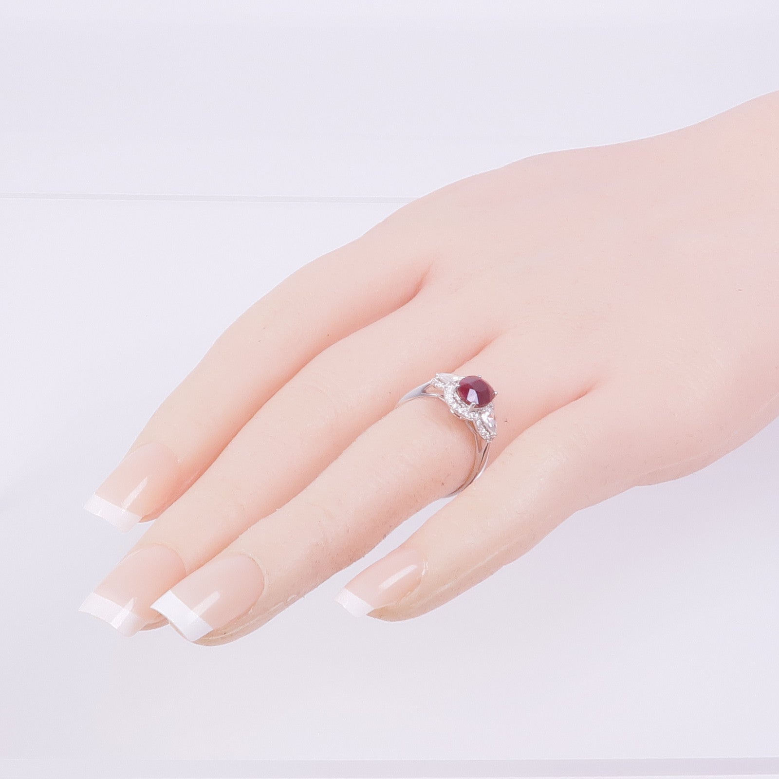 JEWELRY 【激減優惠】18K白金Ruby Diamond Ring紅寶石/鑽石戒指US#6.5