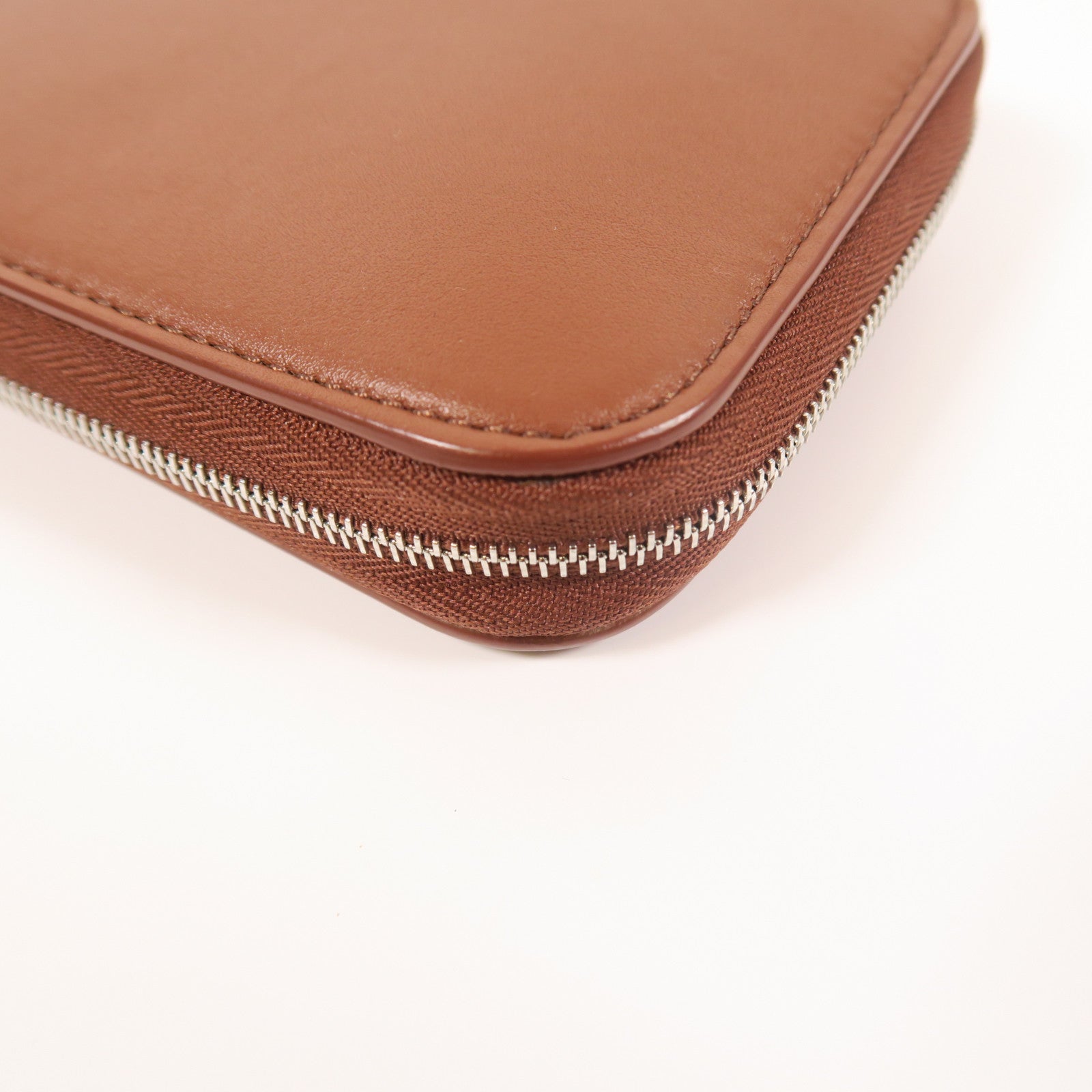 Loro Piana 羊皮皮革Wallet銀扣錢包