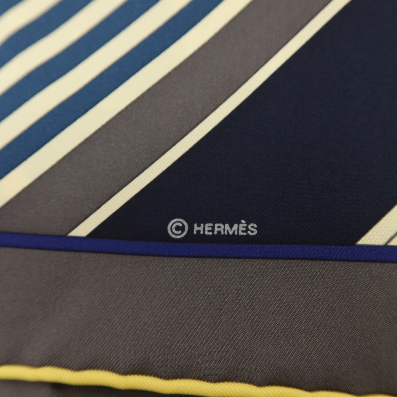 HERMES 【激減優惠】絲質Scarf 90X90絲巾