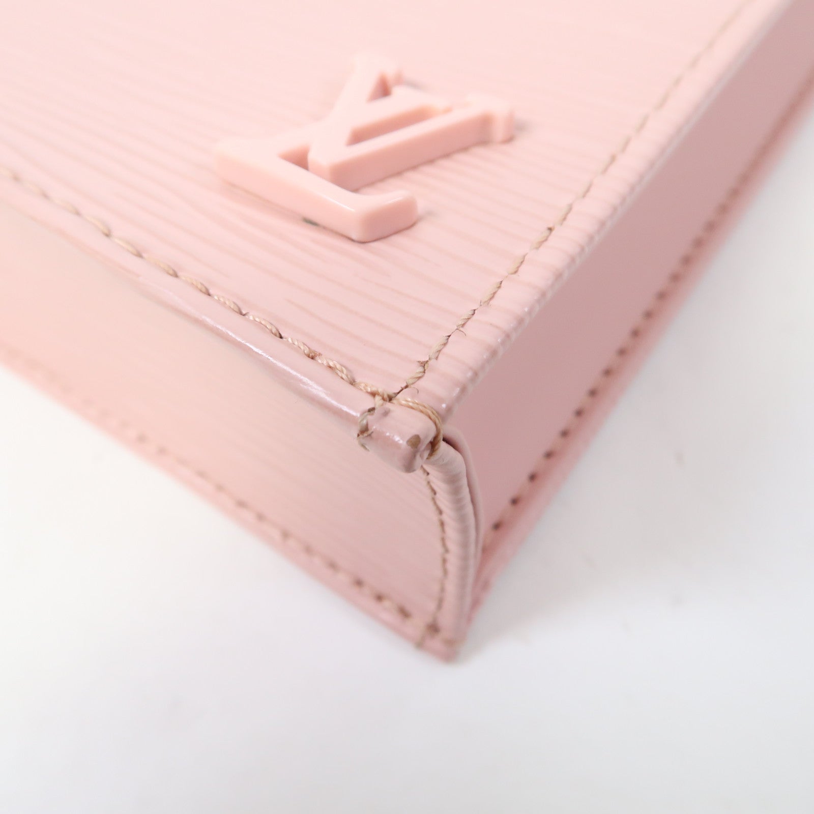 LOUIS VUITTON 【激減優惠】Epi Petit Sac Plat銀扣肩背袋粉紅色/黑色